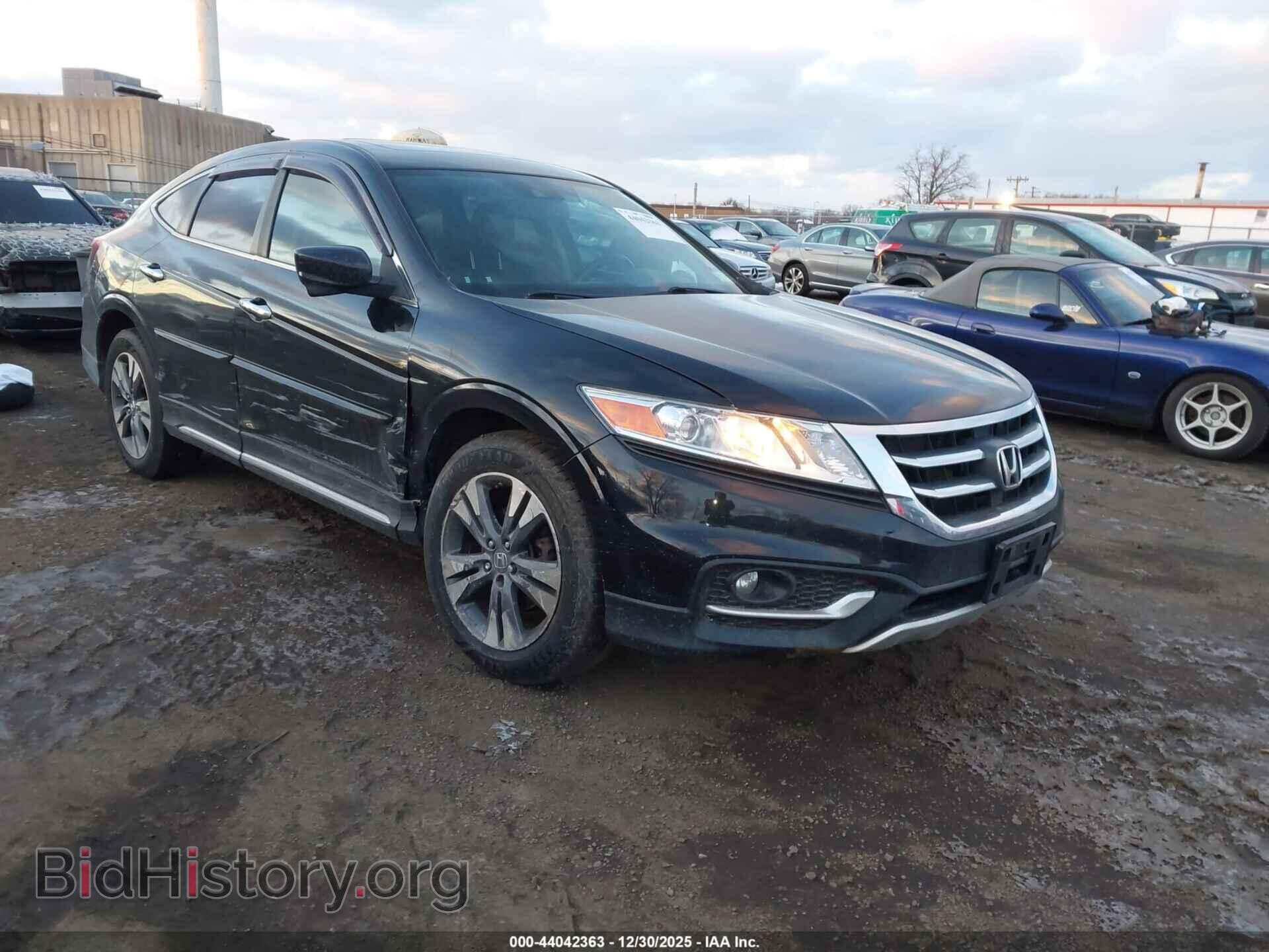 Photo 5J6TF2H57FL000859 - HONDA CROSSTOUR 2015