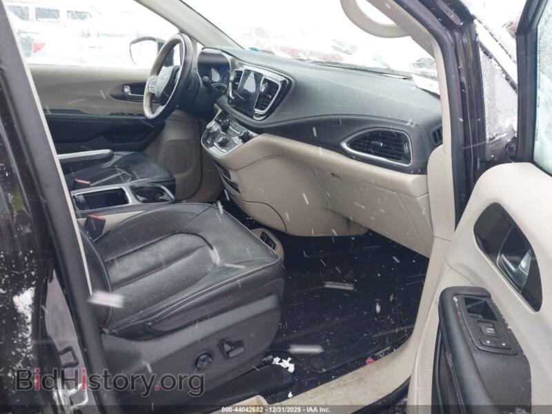 2017 Chrysler PACIFICA (VIN 2C4RC1GG3HR752297) — фото 5 из 16