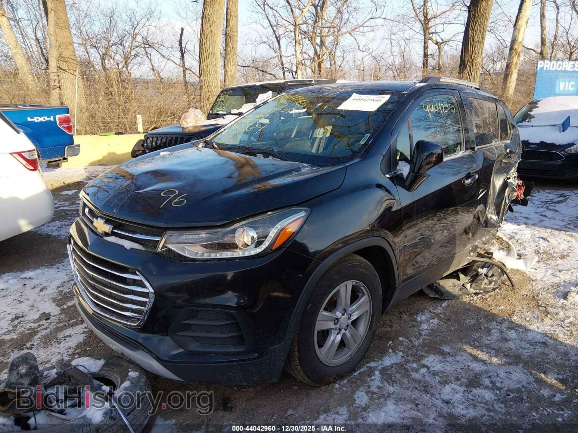 2018 CHEVROLET TRAX - VIN: 3GNCJLSB3JL365584 - Фото 2