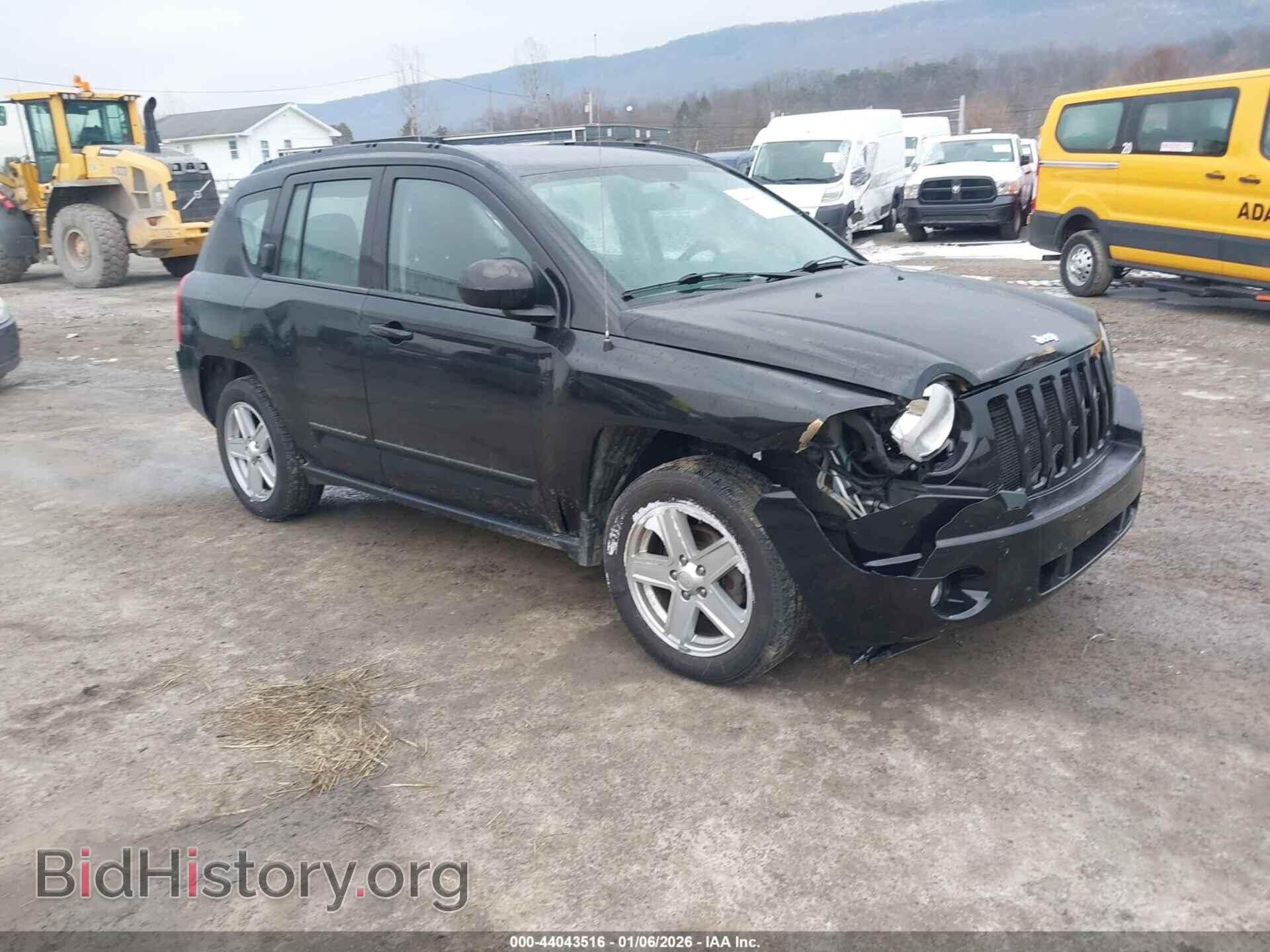 Photo 1J4NF4FB9AD592944 - JEEP COMPASS 2010