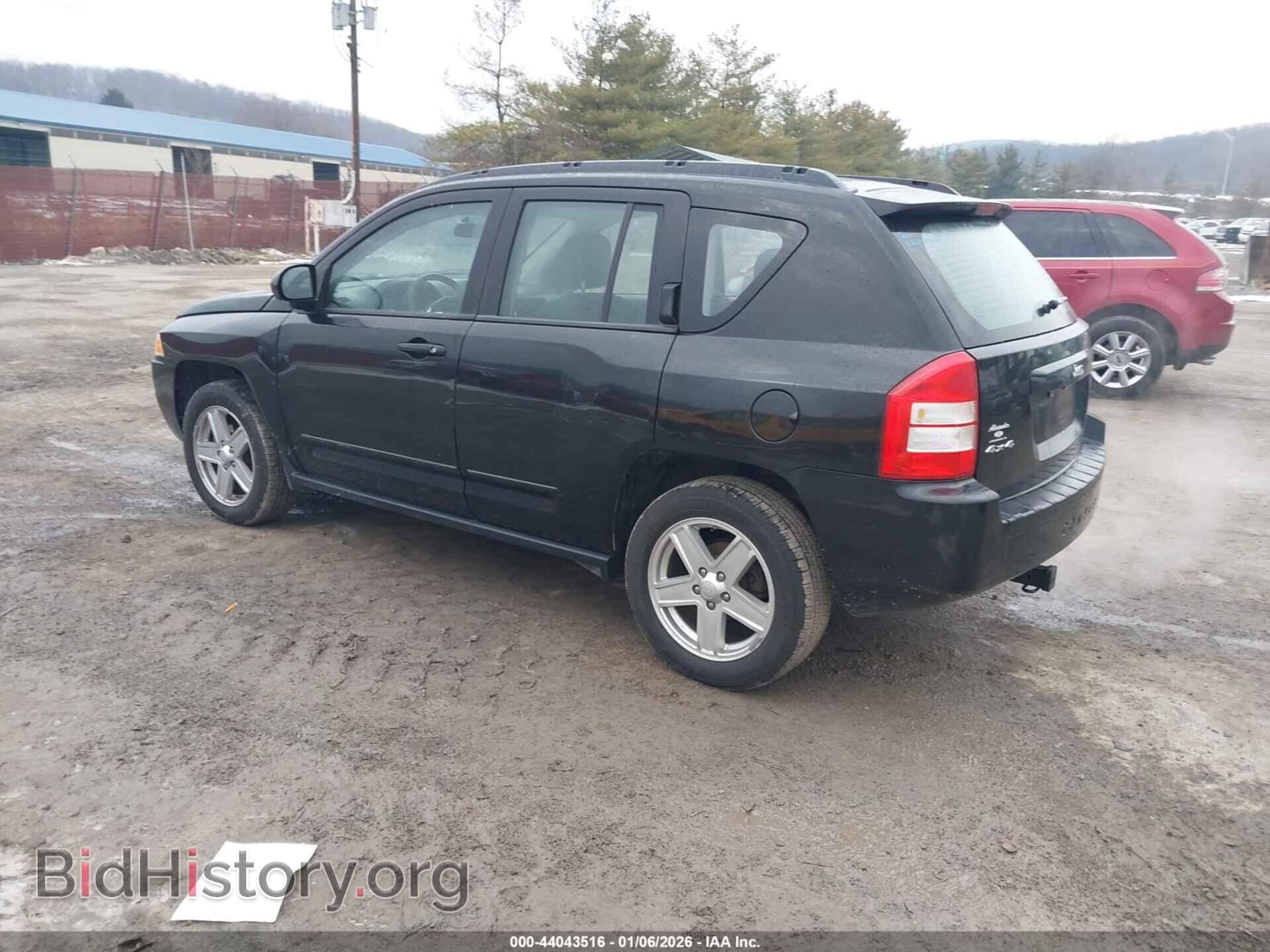 2010 JEEP COMPASS - VIN: 1J4NF4FB9AD592944 - Фото 3