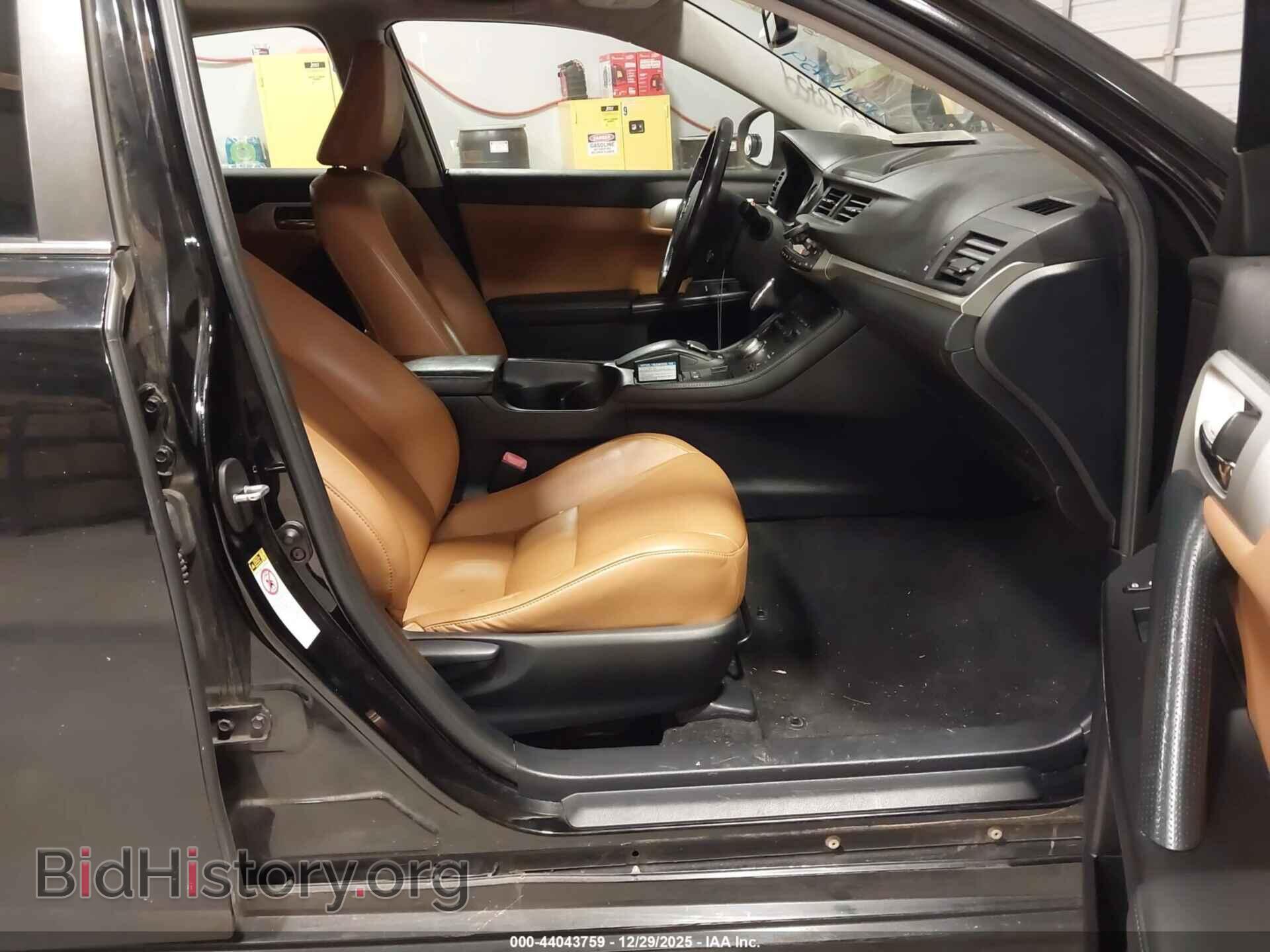 2011 LEXUS CT 200H - VIN: JTHKD5BHXB2046907 - Фото 5