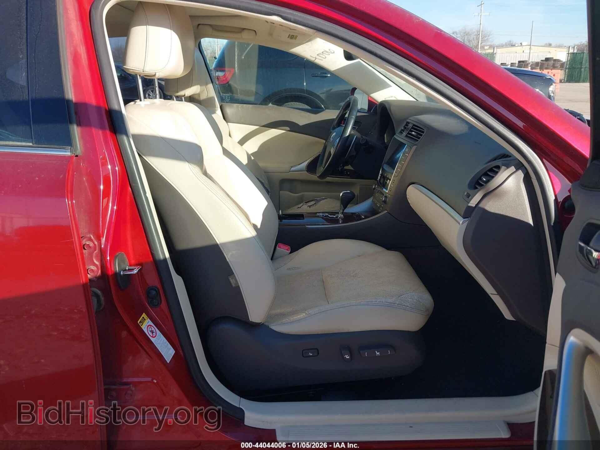2011 LEXUS IS 250 - VIN: JTHBF5C28B5142991 - Photo 5