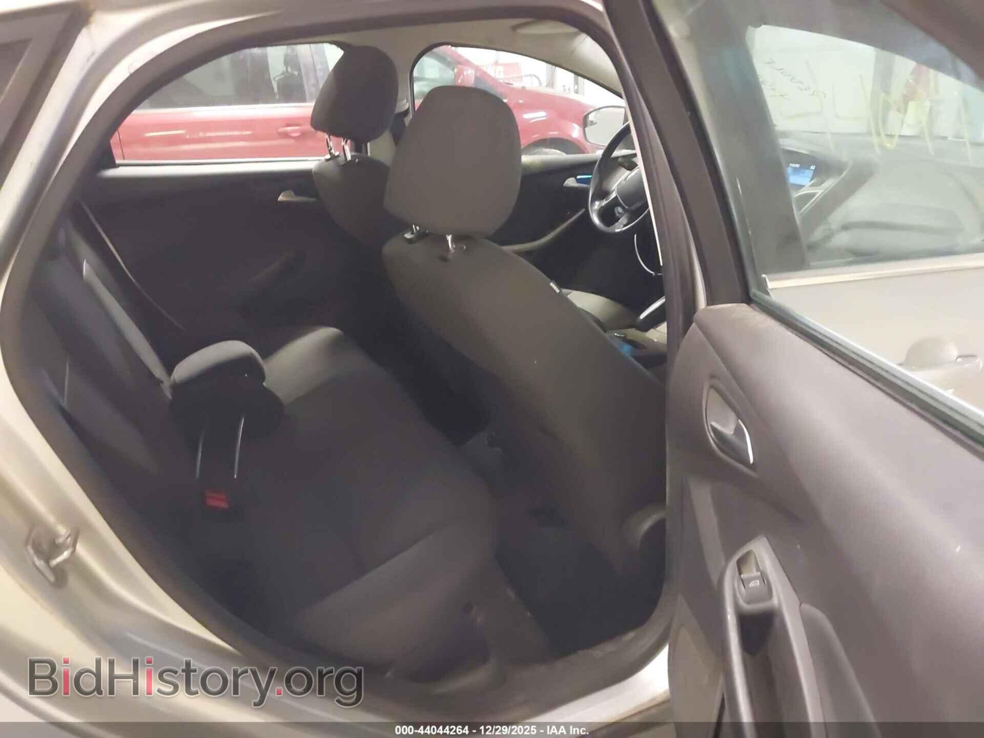 2012 FORD FOCUS - VIN: 1FAHP3M25CL465409 - Фото 8