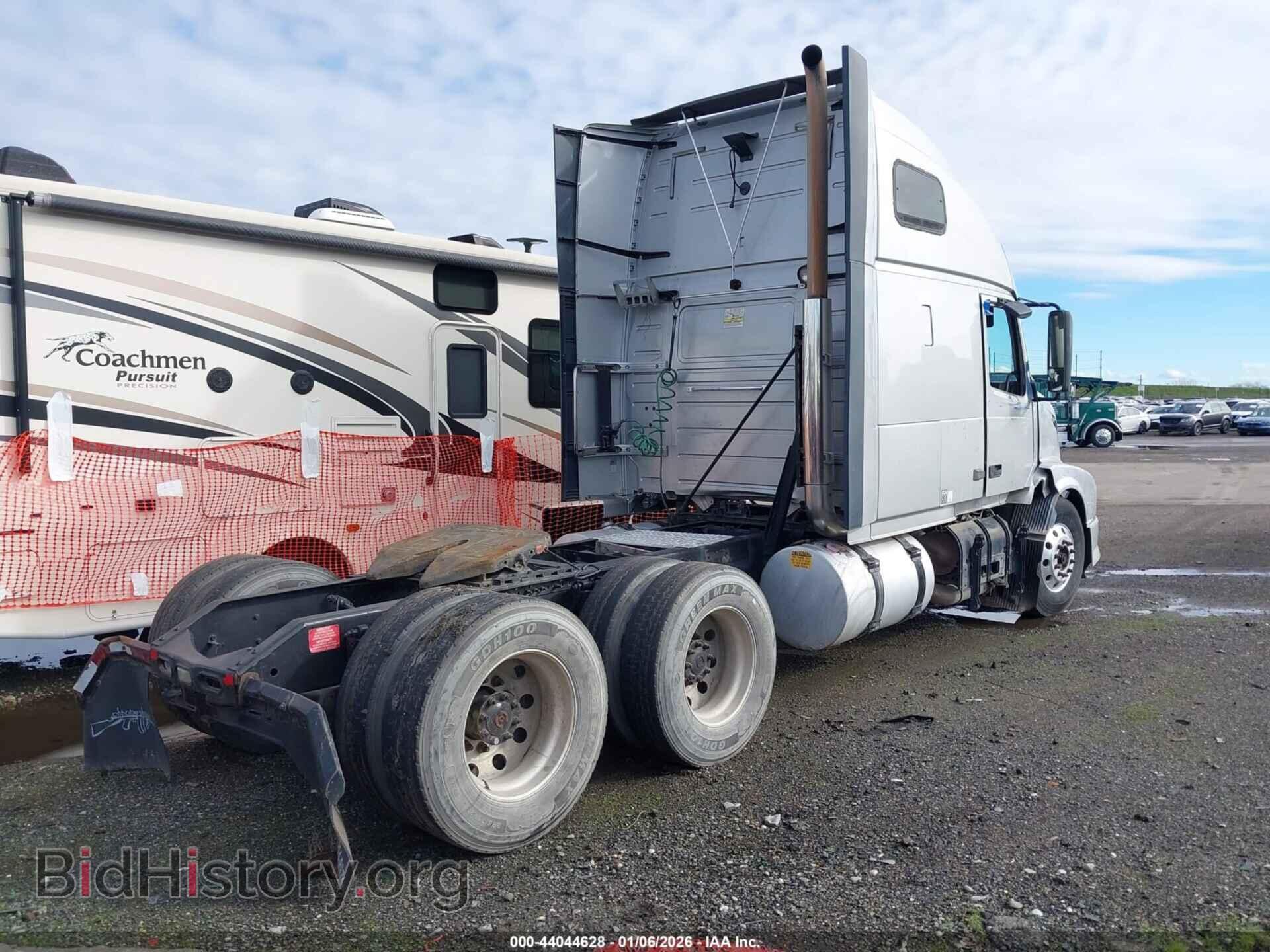2013 VOLVO VN - VIN: 4V4NC9TG2DN563865 - Фото 4