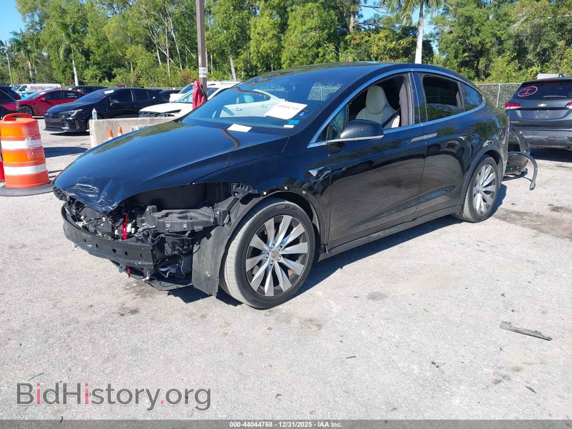 2019 TESLA MODEL X - VIN: 5YJXCAE21KF187131 - Фото 2