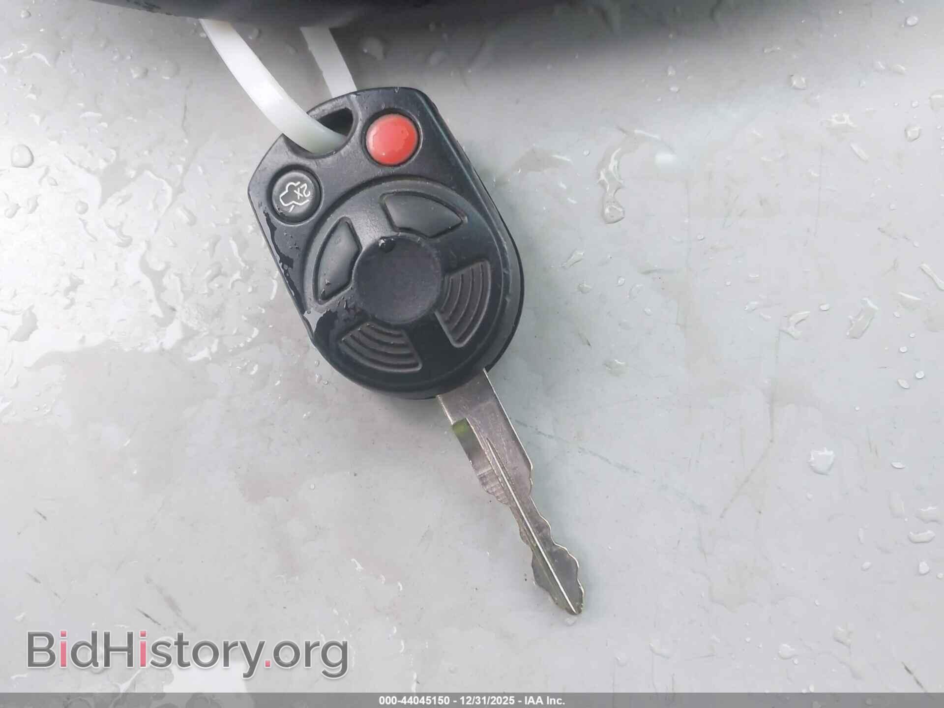 2011 MAZDA TRIBUTE - VIN: 4F2CY0C70BKM02400 - Фото 11