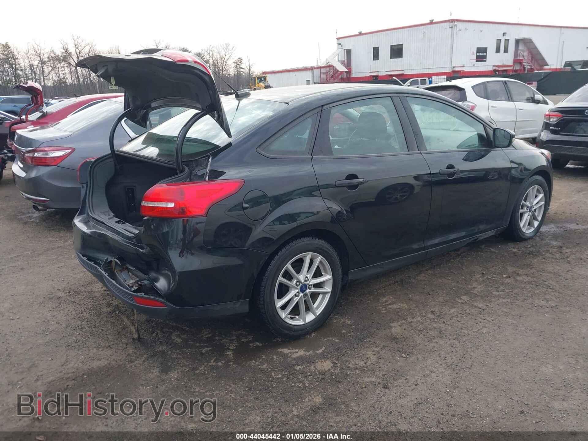 2017 FORD FOCUS - VIN: 1FADP3F23HL325006 - Photo 4