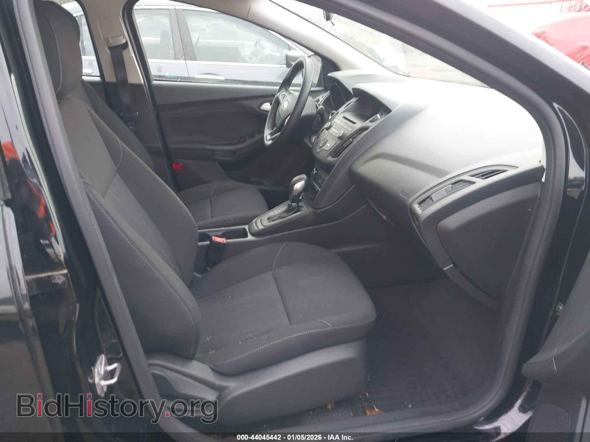 2017 FORD FOCUS - VIN: 1FADP3F23HL325006 - Photo 5