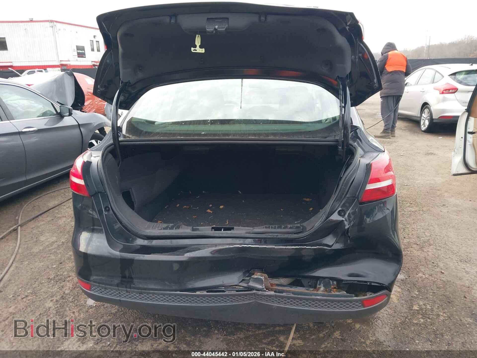 2017 FORD FOCUS - VIN: 1FADP3F23HL325006 - Photo 6