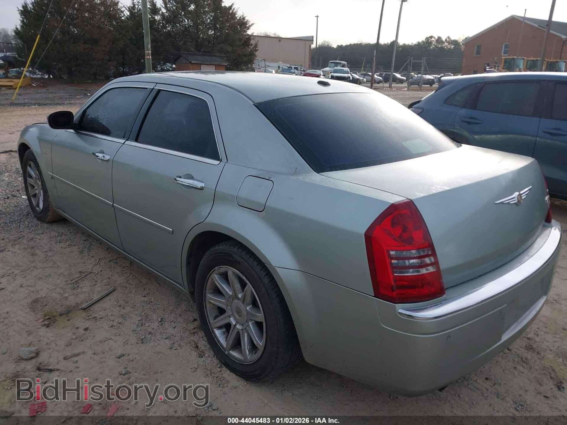 2006 CHRYSLER 300C - VIN: 2C3LA63H56H249823 - Фото 3