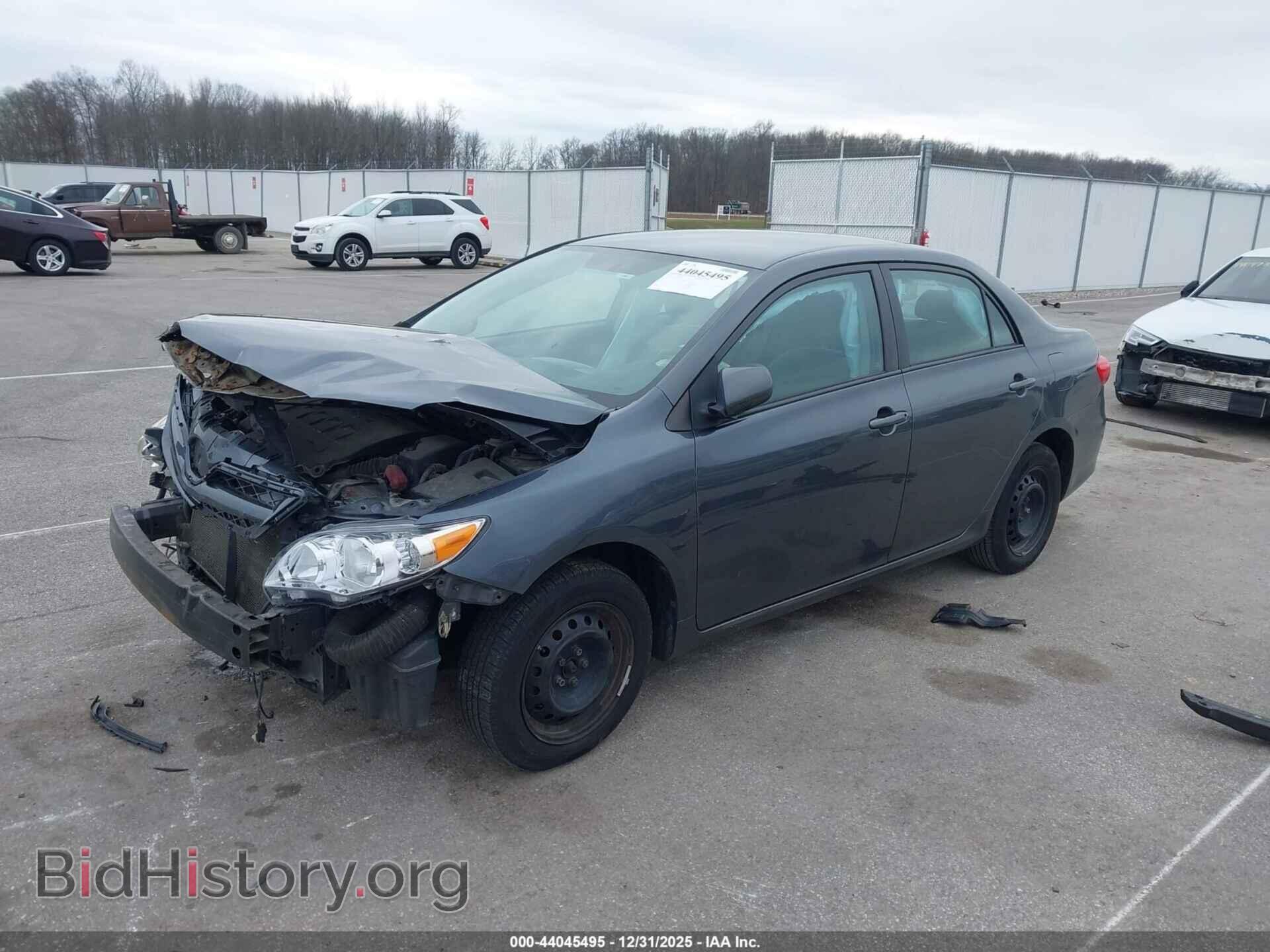 2011 TOYOTA COROLLA - VIN: 2T1BU4EE4BC736229 - Фото 2