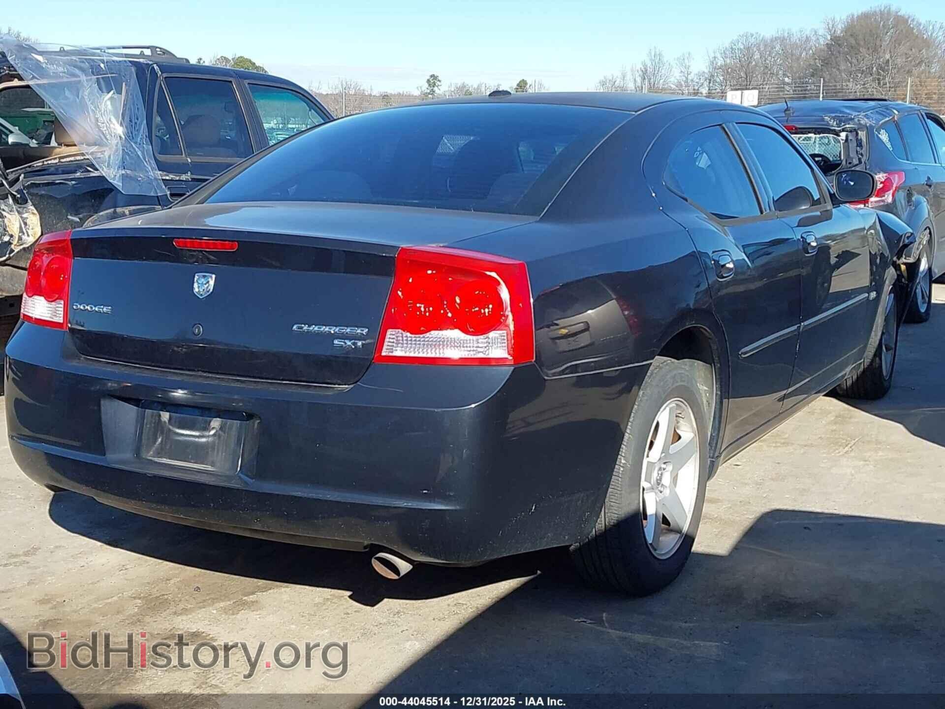 2010 DODGE CHARGER - VIN: 2B3CA3CV2AH285558 - Фото 4