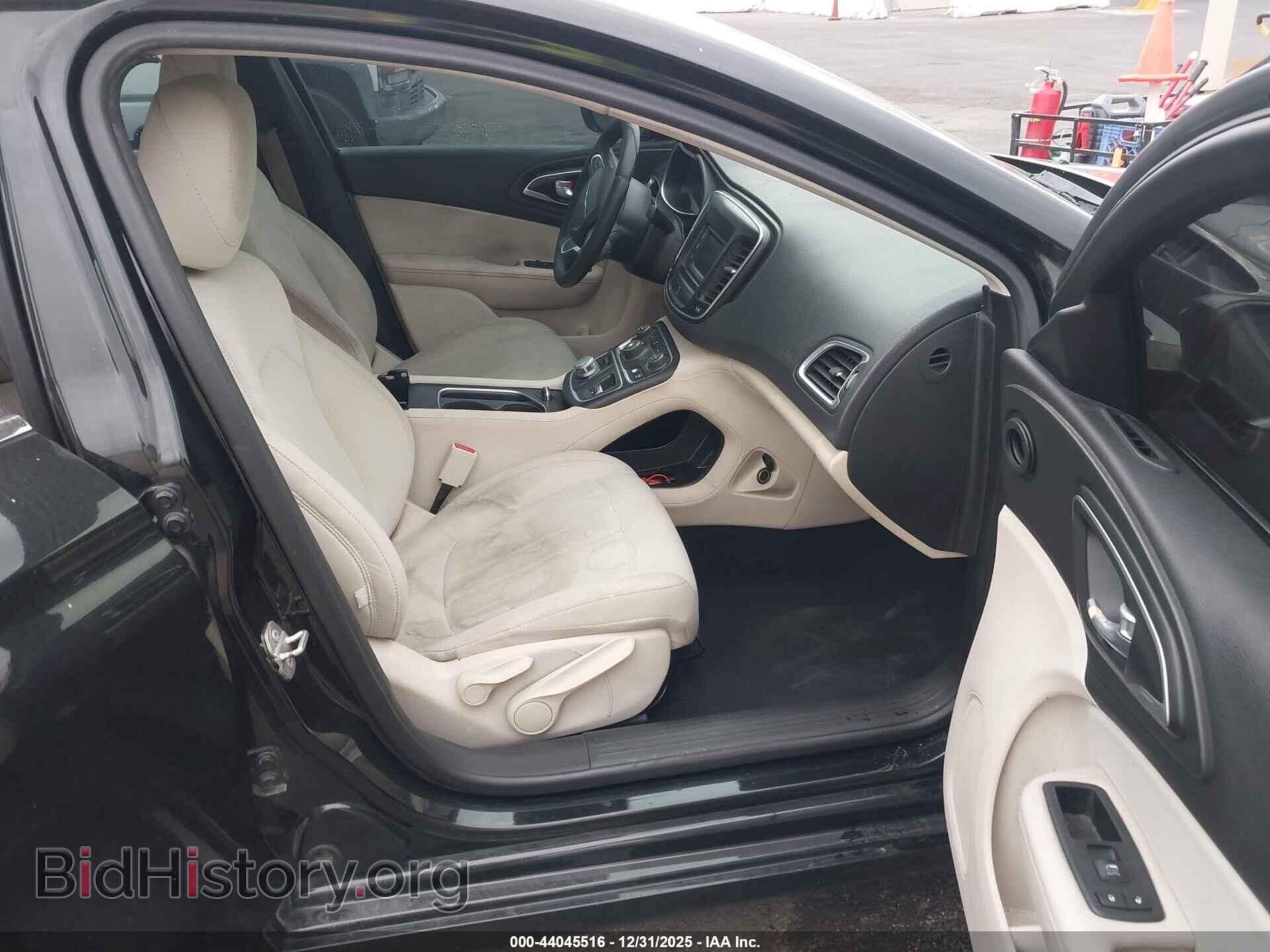 2016 CHRYSLER 200 - VIN: 1C3CCCAB8GN106512 - Фото 5