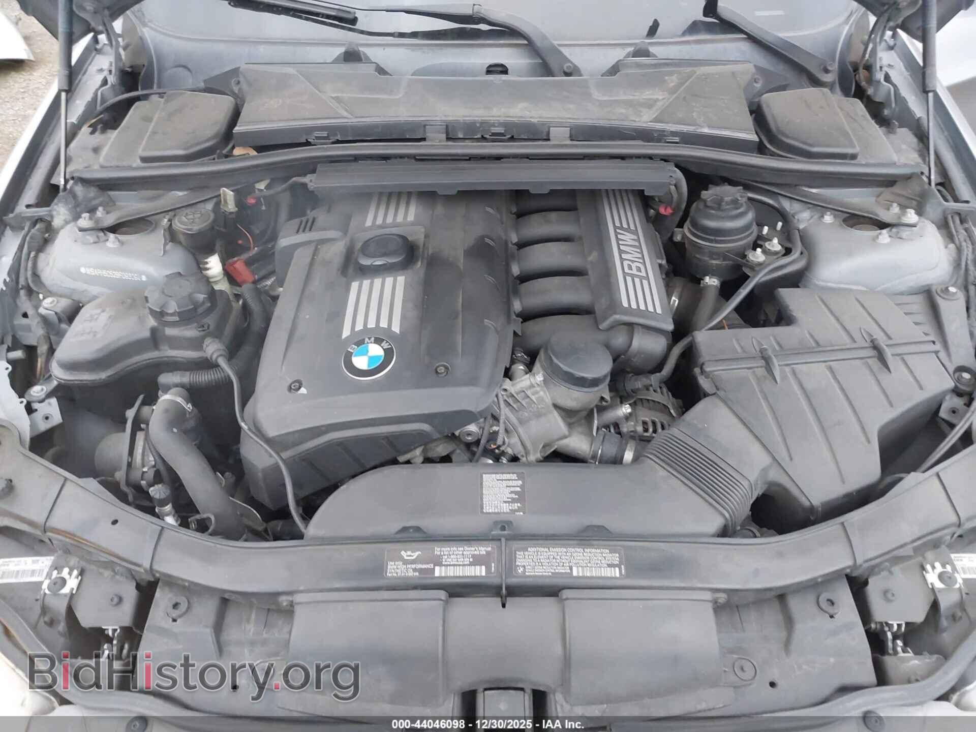 2011 BMW 328I - VIN: WBAPH5C52BF093094 - Фото 10