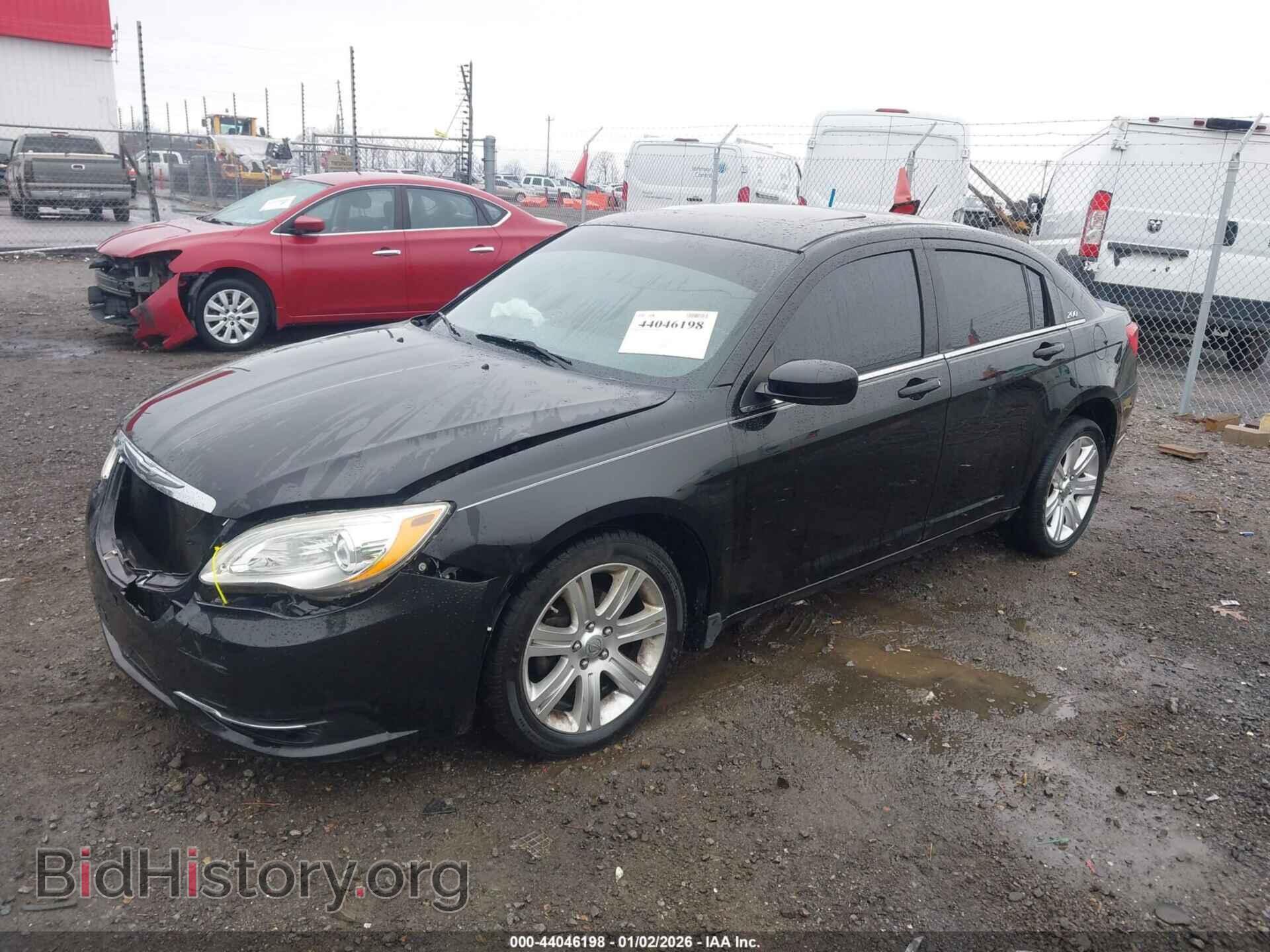 2012 CHRYSLER 200 - VIN: 1C3CCBBG7CN130976 - Фото 2