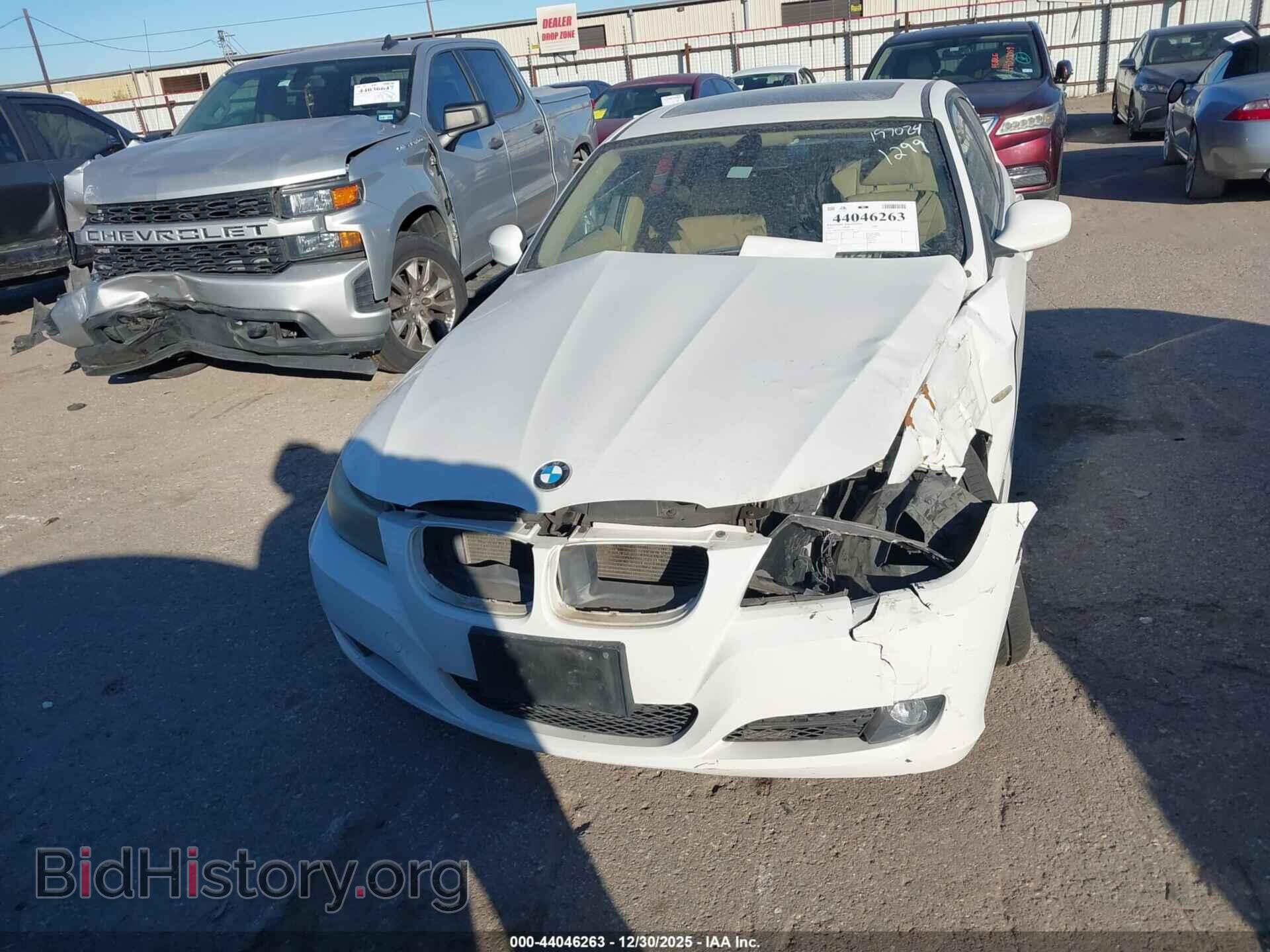 2011 BMW 328I - VIN: WBAPH7C51BE675009 - Photo 12