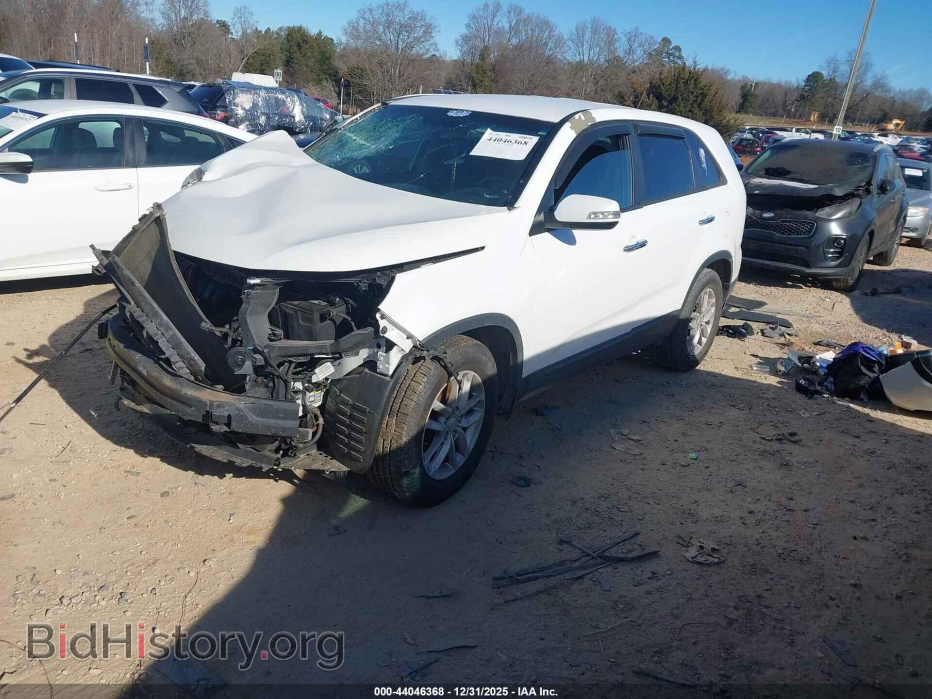 2014 KIA SORENTO - VIN: 5XYKT3A67EG485985 - Фото 2