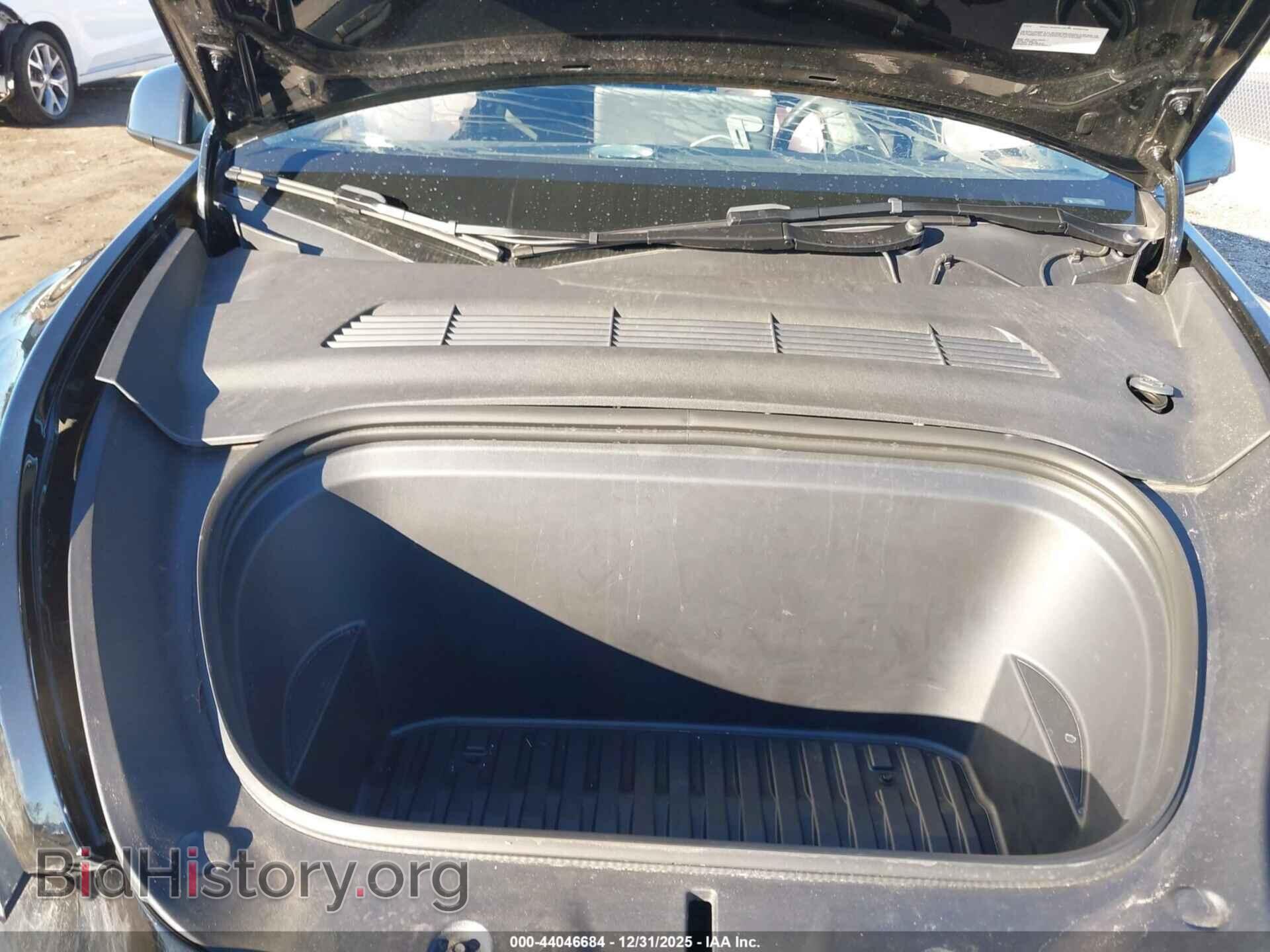 2024 TESLA MODEL Y - VIN: 7SAYGDEE2RA214710 - Фото 10