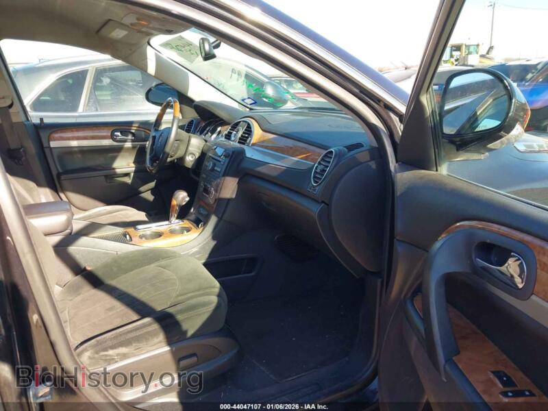 2011 Buick ENCLAVE (VIN 5GAKRAED6BJ283499) — фото 5 из 10