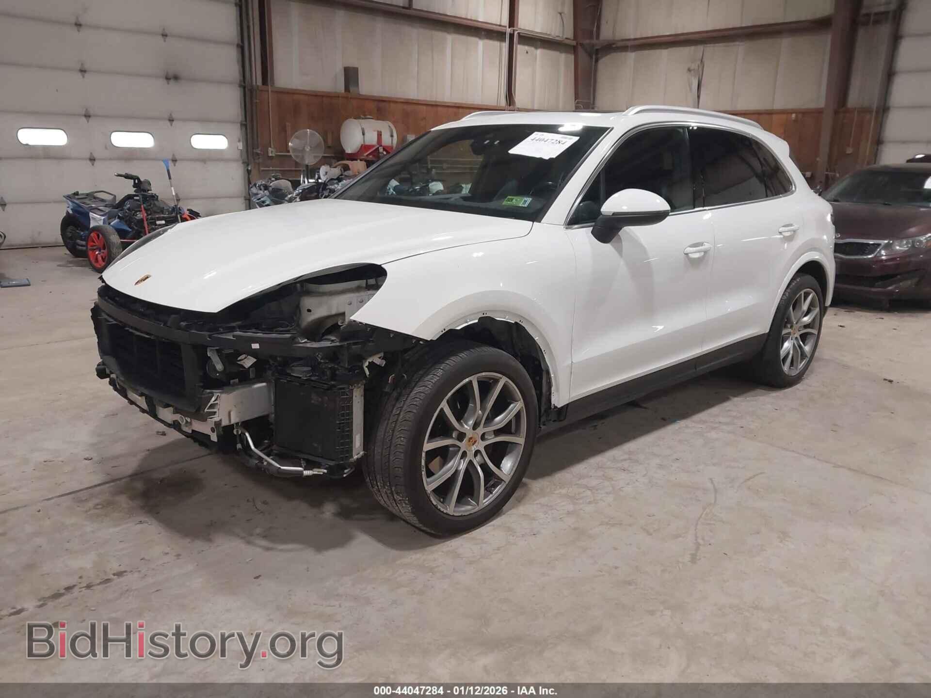 2019 PORSCHE CAYENNE - VIN: WP1AA2AY6KDA18885 - Photo 2