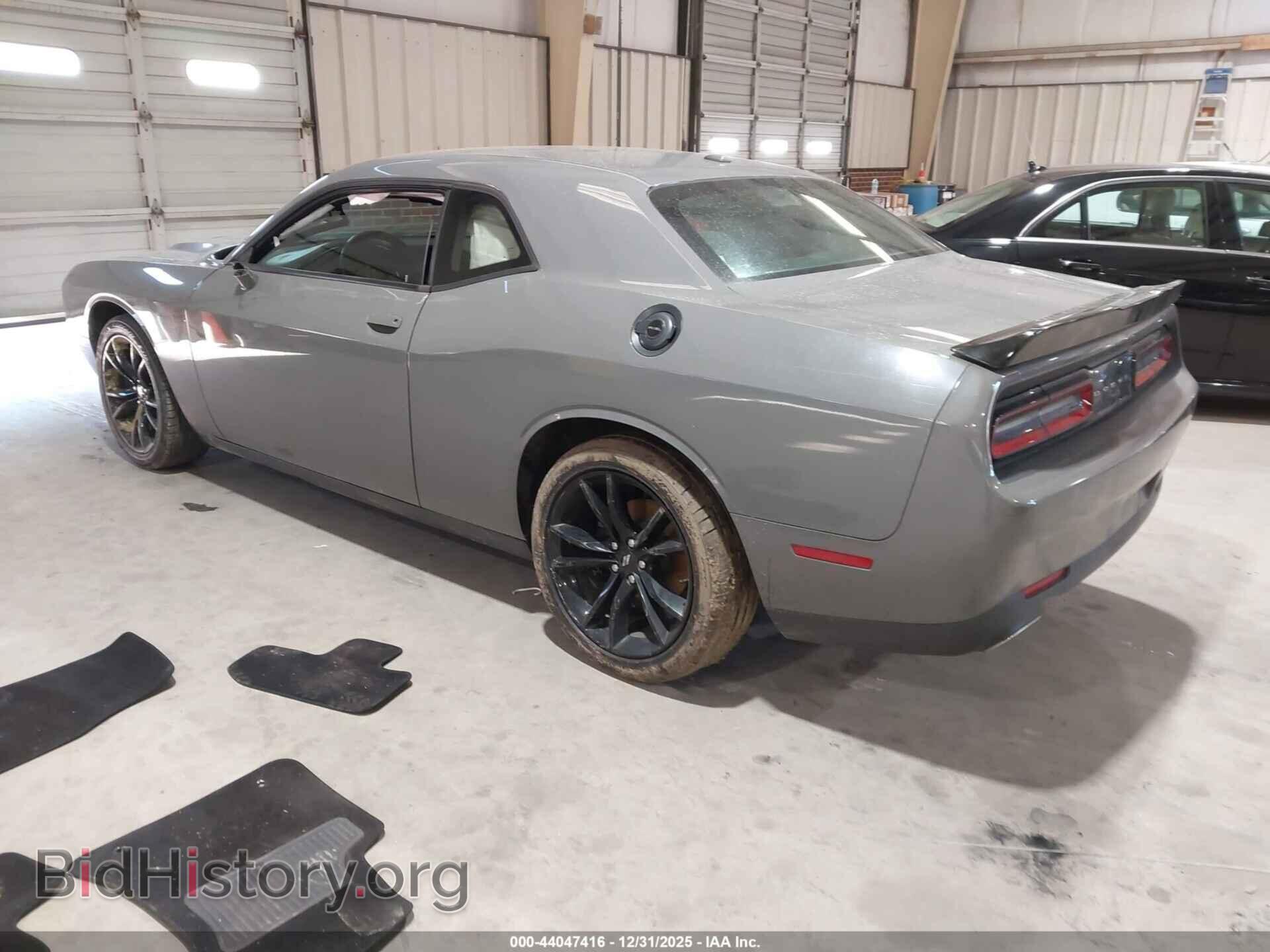 2018 DODGE CHALLENGER - VIN: 2C3CDZAG1JH332631 - Фото 3