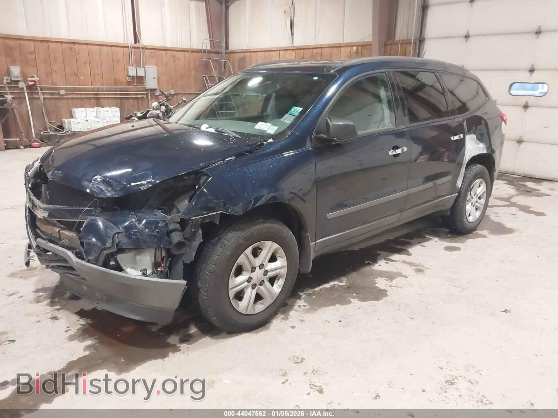2012 CHEVROLET TRAVERSE - VIN: 1GNKVFED9CJ285599 - Фото 2