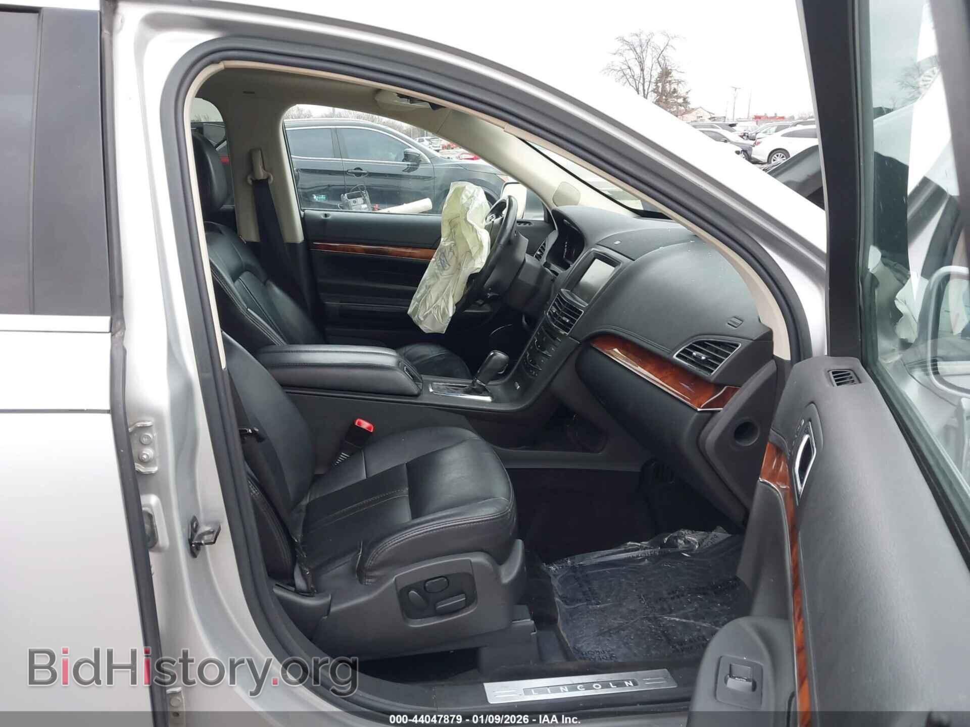 2013 LINCOLN MKT - VIN: 2LMHJ5AT1DBL52949 - Фото 5