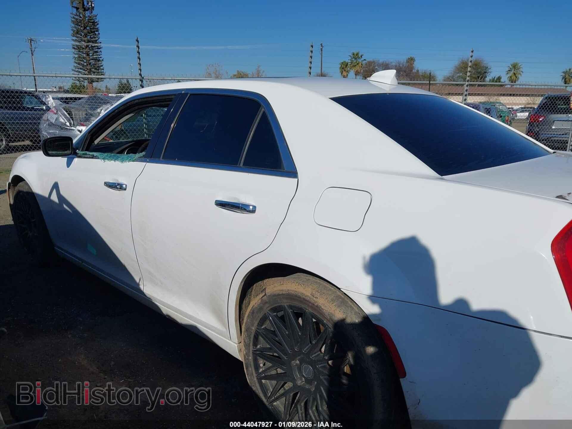 2016 CHRYSLER 300C - VIN: 2C3CCAEG5GH320490 - Фото 15