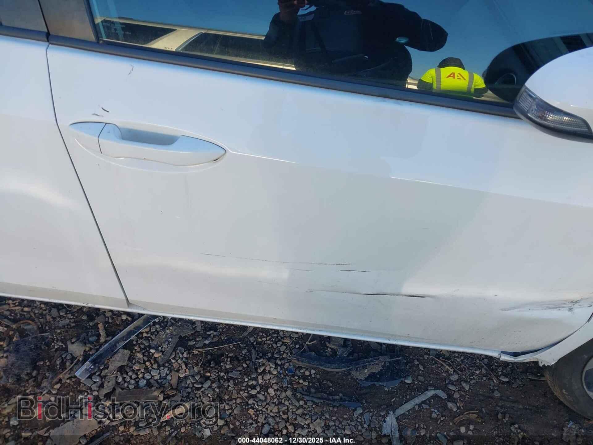 2018 TOYOTA COROLLA - VIN: 5YFBURHE5JP854250 - Фото 18