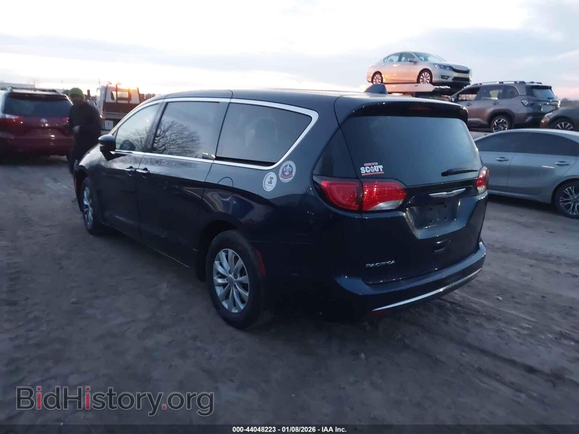 2018 CHRYSLER PACIFICA - VIN: 2C4RC1FG1JR104013 - Photo 3