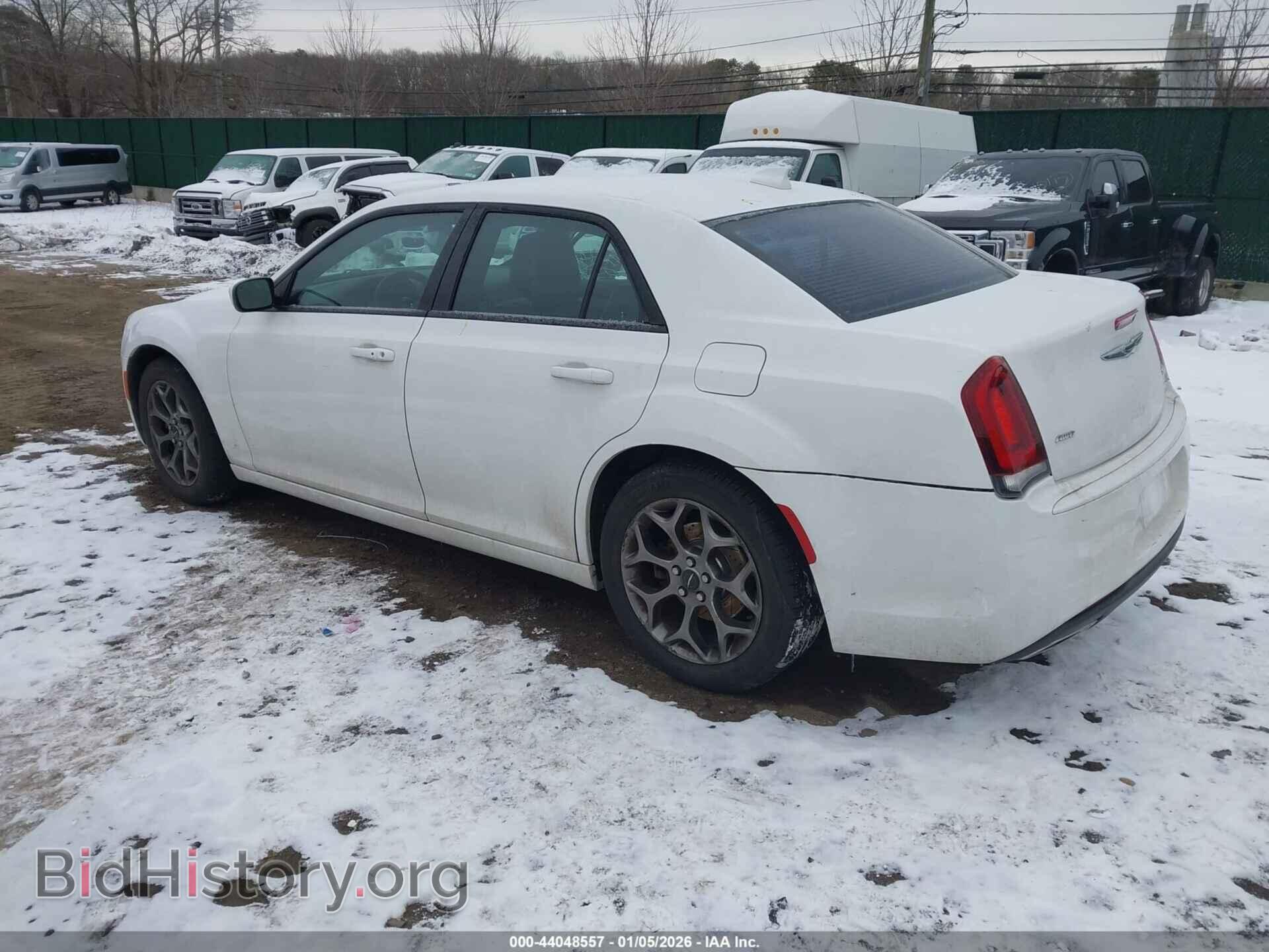 2015 CHRYSLER 300 - VIN: 2C3CCAGG4FH838375 - Фото 3