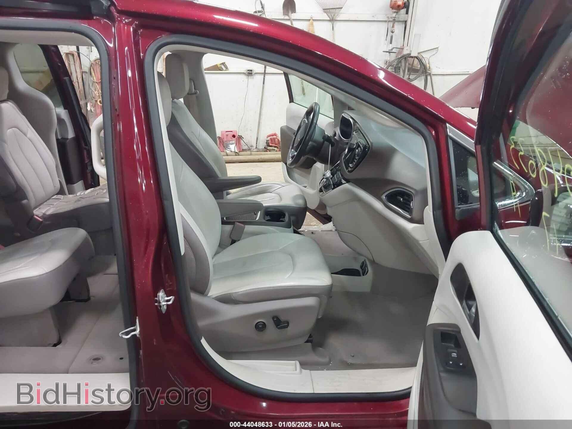 2017 CHRYSLER PACIFICA - VIN: 2C4RC1EG4HR743935 - Фото 5