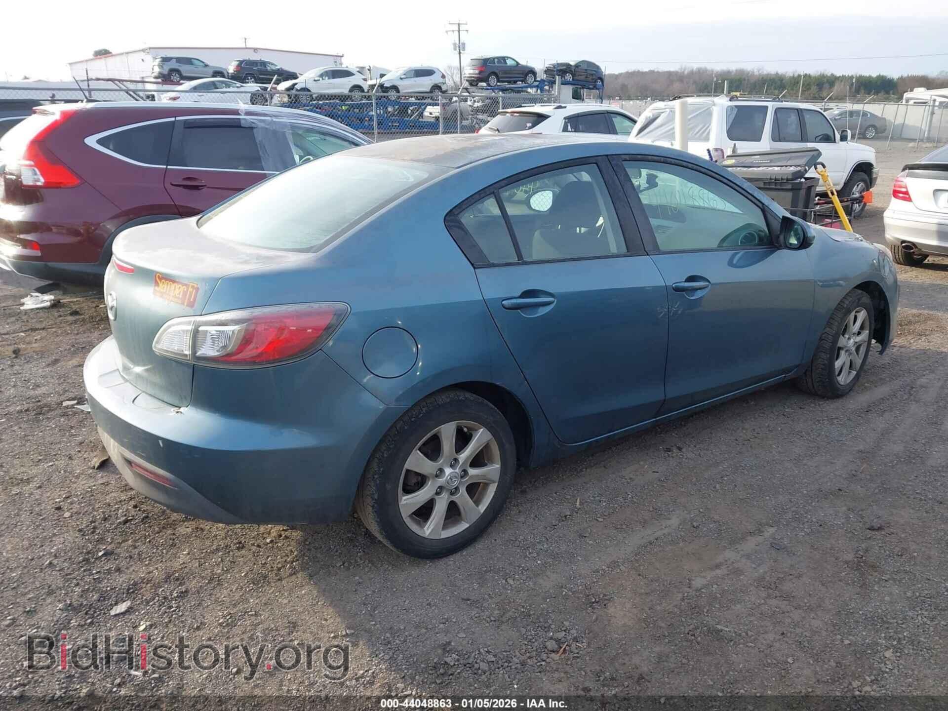 2011 MAZDA MAZDA3 - VIN: JM1BL1VG4B1476793 - Фото 4