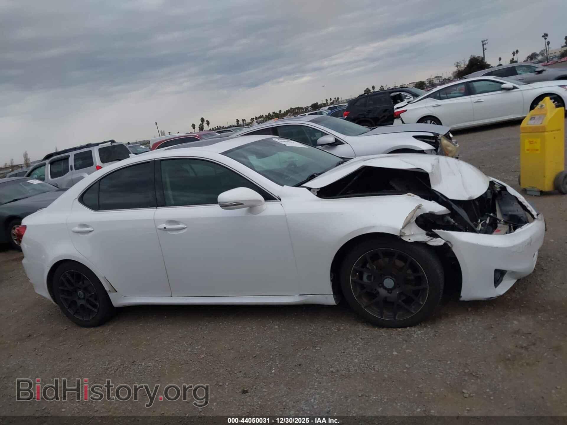 2011 LEXUS IS 250 - VIN: JTHBF5C25B5136078 - Photo 13
