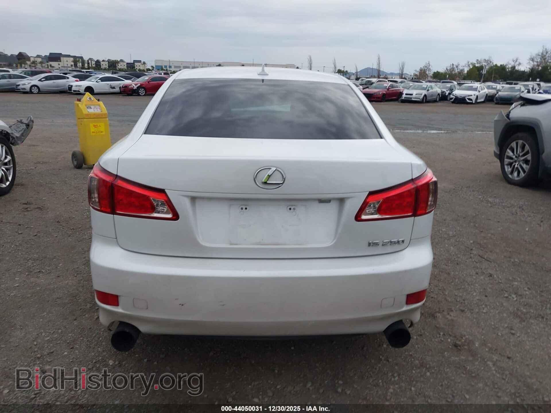 2011 LEXUS IS 250 - VIN: JTHBF5C25B5136078 - Photo 16