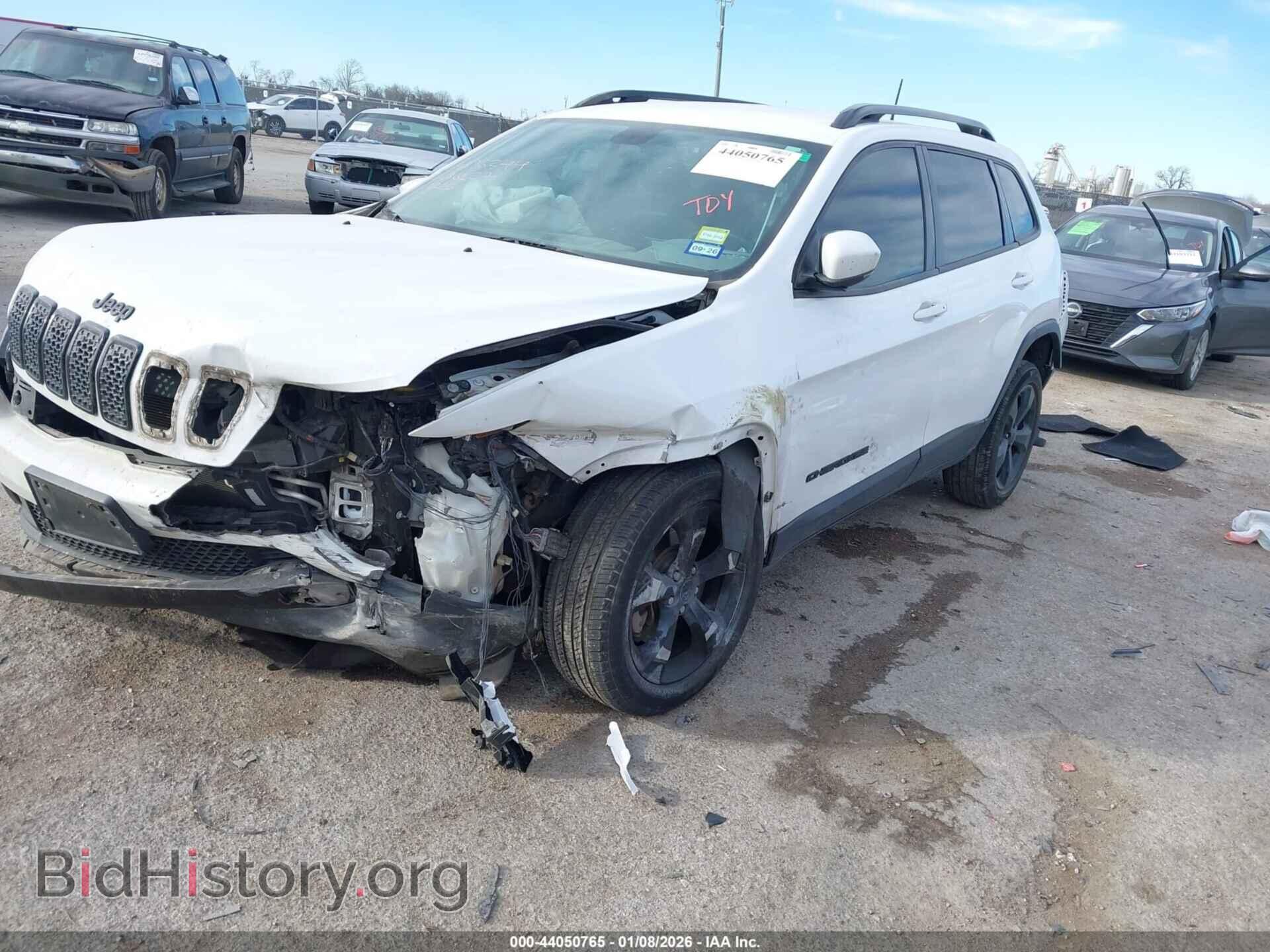 2019 JEEP CHEROKEE - VIN: 1C4PJLLB7KD286127 - Фото 2