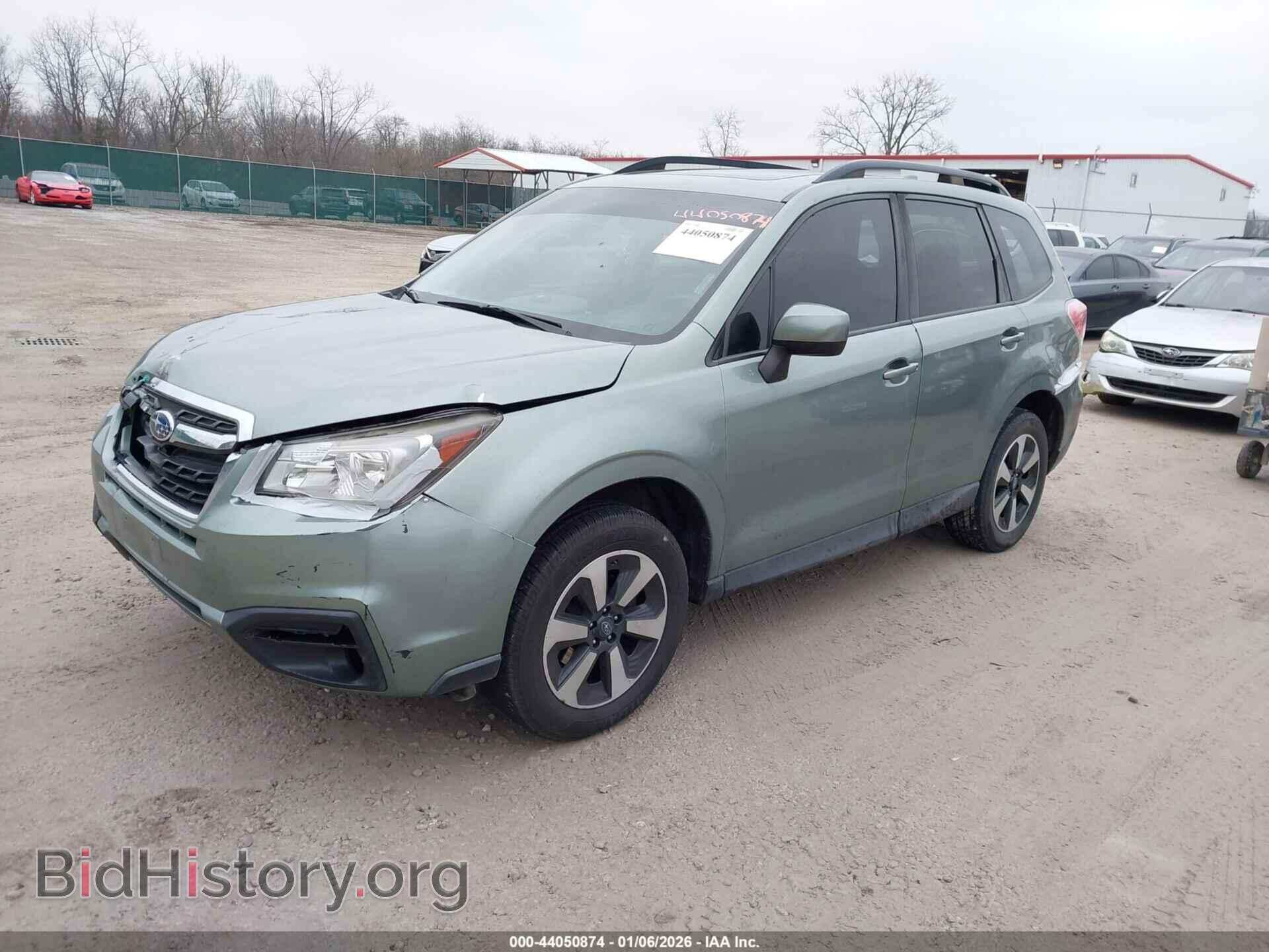 2017 SUBARU FORESTER - VIN: JF2SJADC1HH533165 - Фото 2