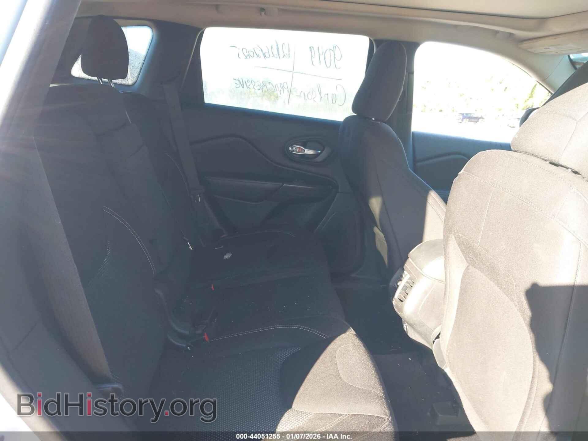 2017 JEEP CHEROKEE - VIN: 1C4PJLCB5HW548403 - Фото 8