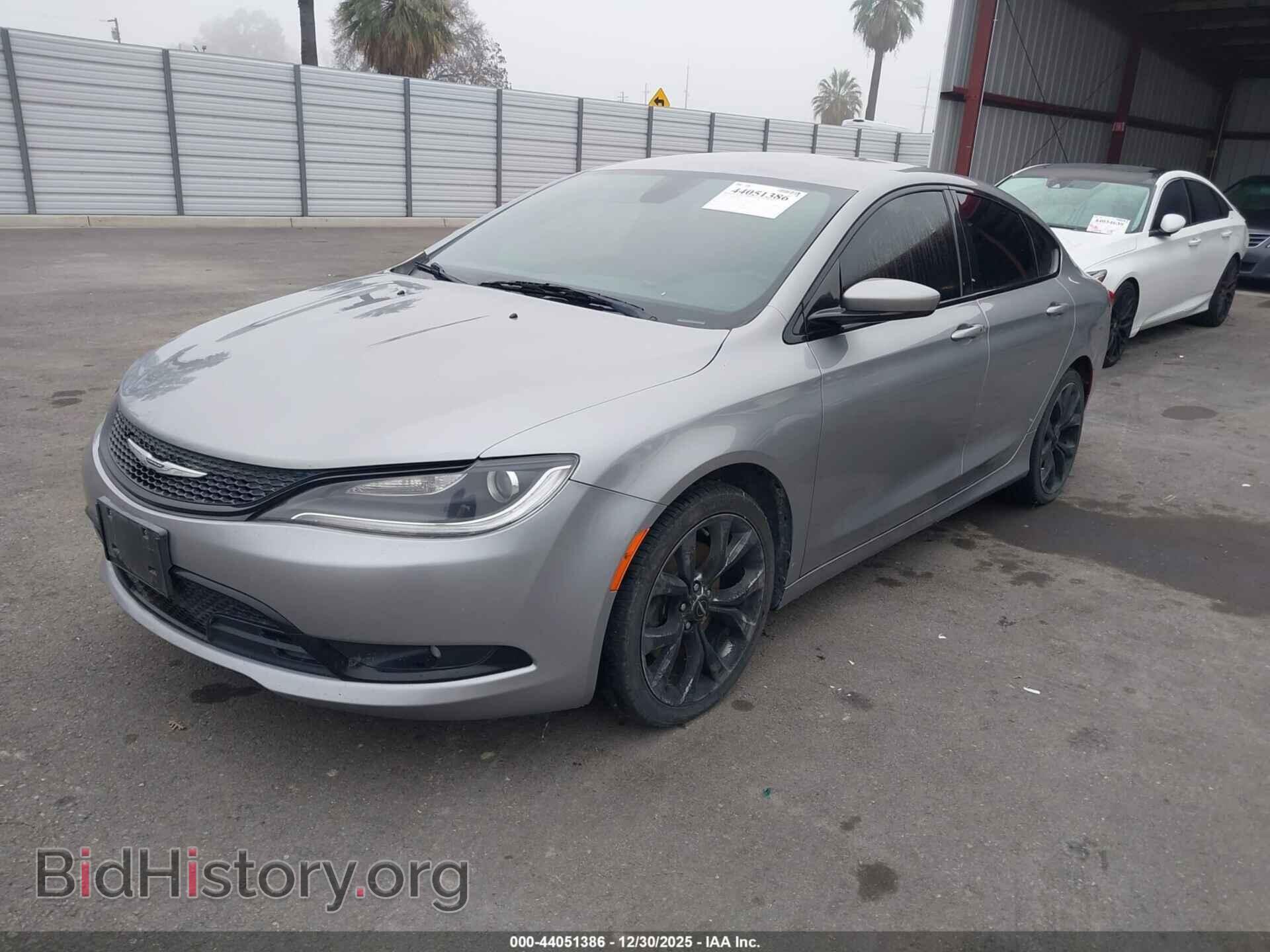 2016 CHRYSLER 200 - VIN: 1C3CCCBB9GN114956 - Фото 2