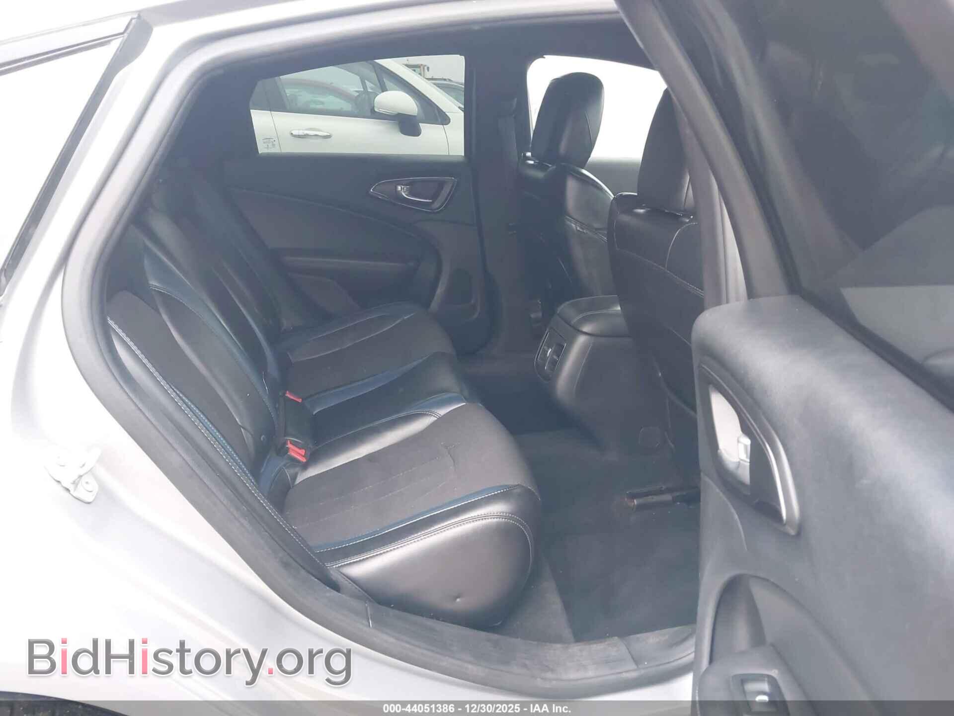 2016 CHRYSLER 200 - VIN: 1C3CCCBB9GN114956 - Фото 8