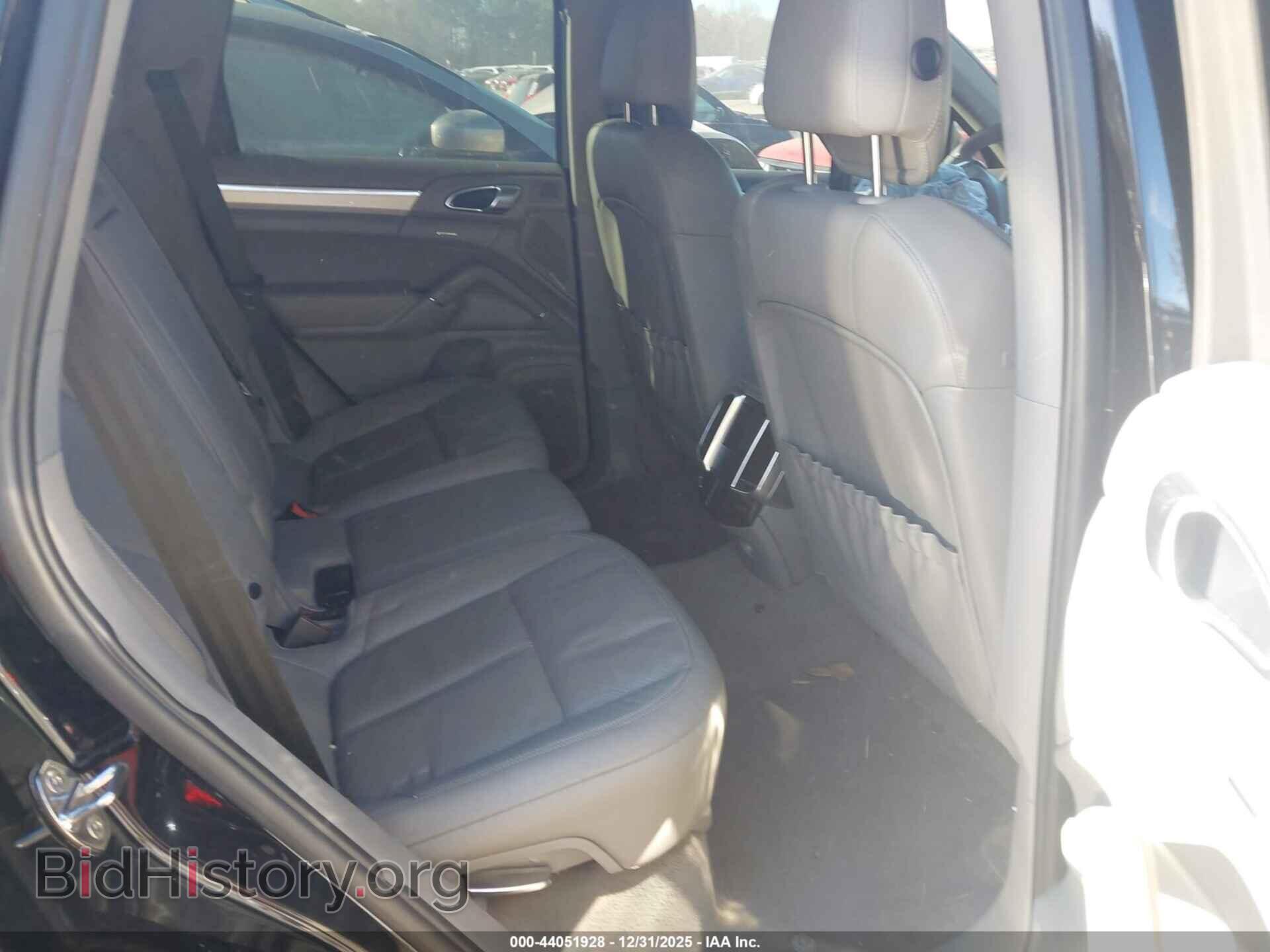 2011 PORSCHE CAYENNE - VIN: WP1AB2A21BLA44986 - Фото 8