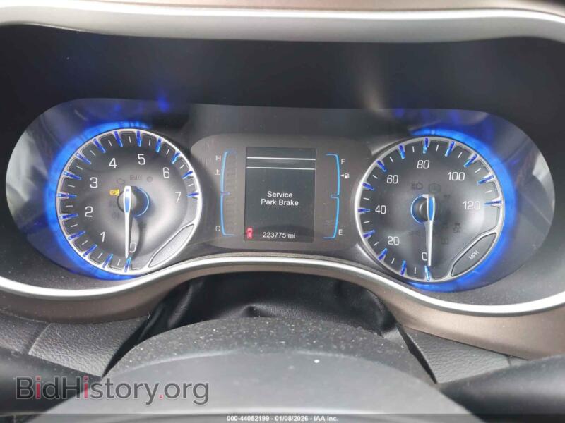 2017 Chrysler PACIFICA (VIN 2C4RC1BG6HR564428) — photo 7 of 15