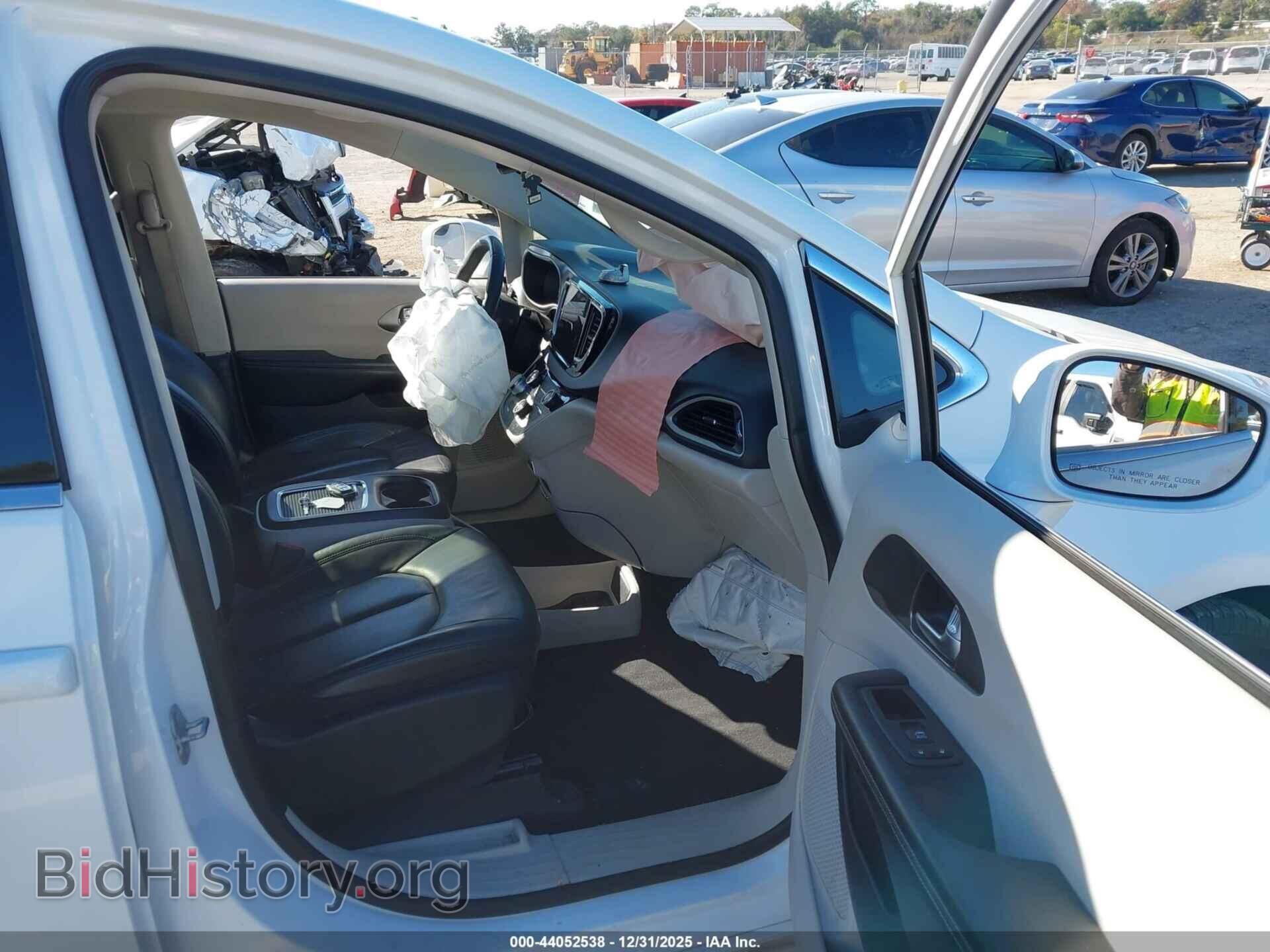 2022 CHRYSLER PACIFICA - VIN: 2C4RC1BG1NR185719 - Photo 5