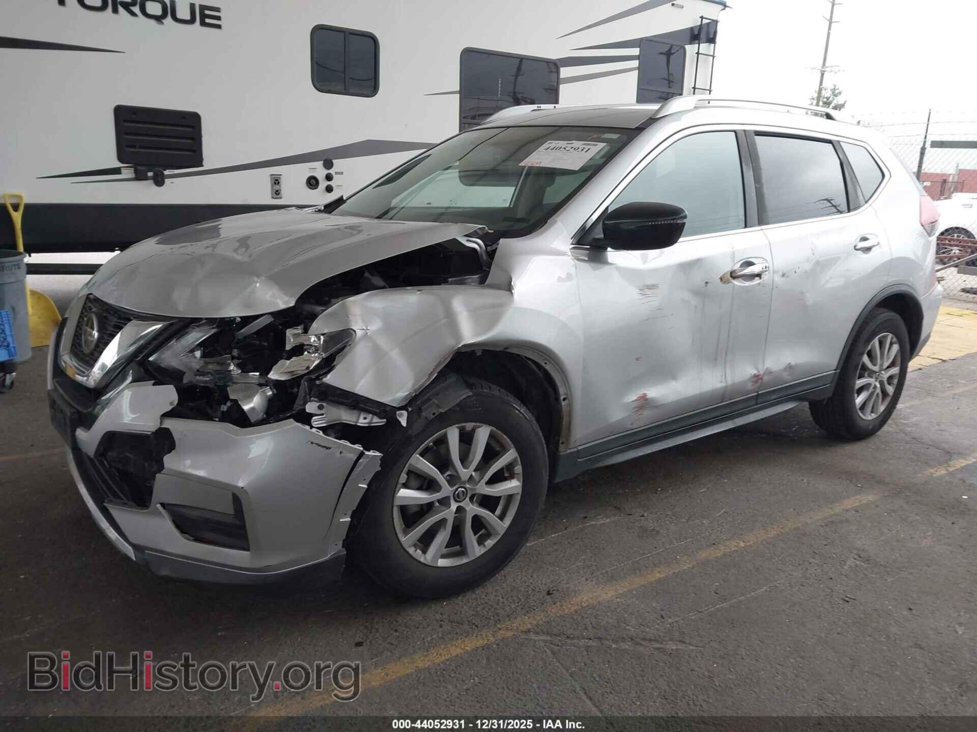 2018 NISSAN ROGUE - VIN: KNMAT2MT1JP524763 - Фото 2