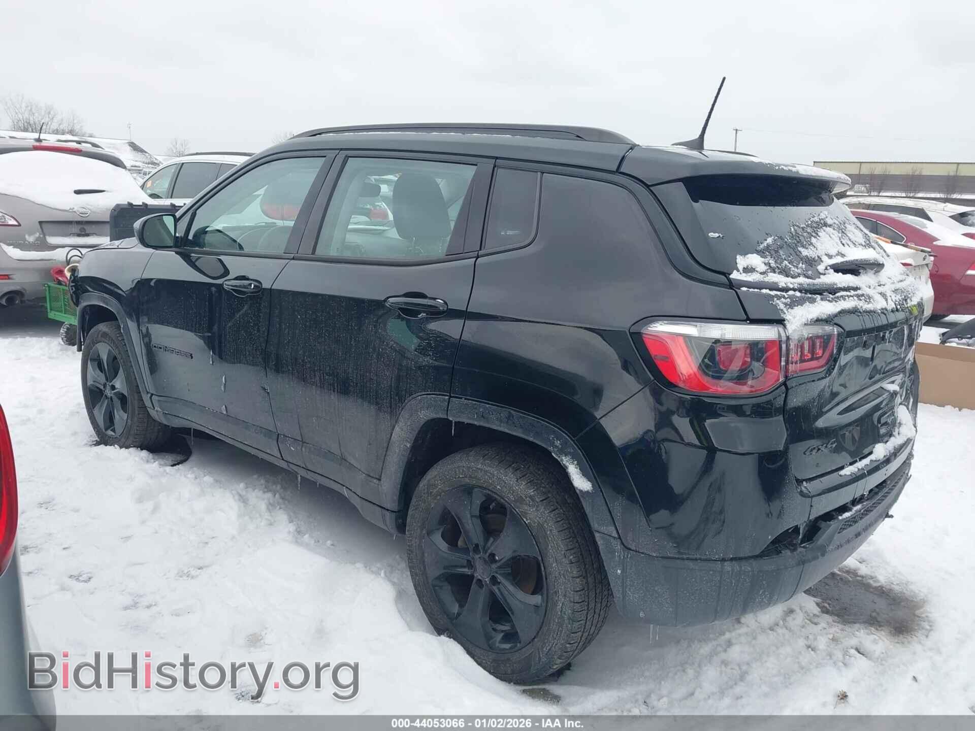 2019 JEEP COMPASS - VIN: 3C4NJDBB3KT623000 - Фото 3