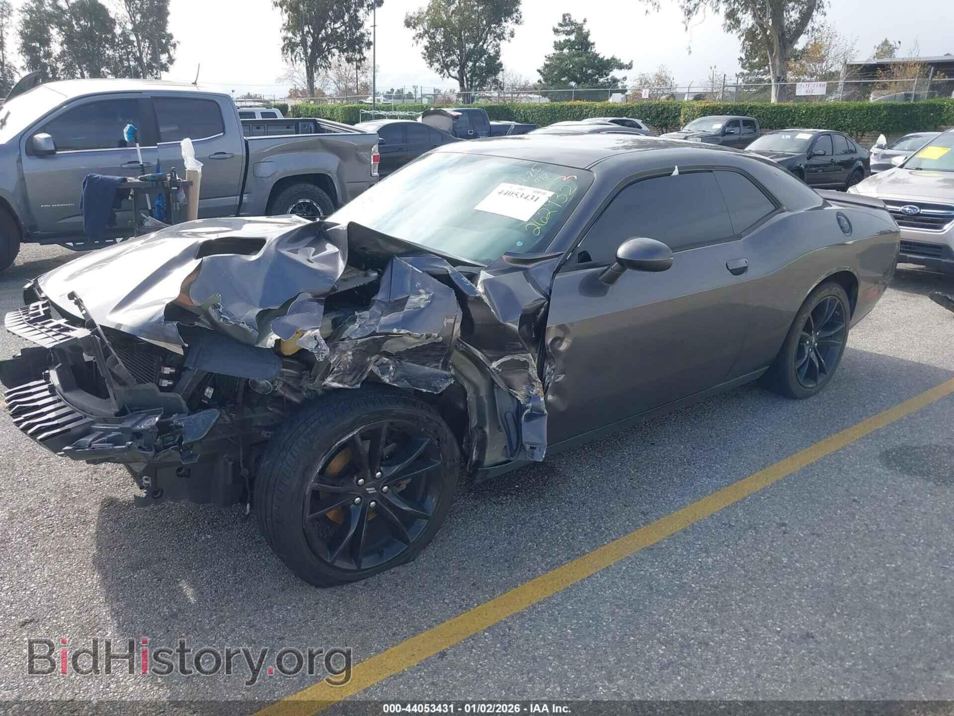 2018 DODGE CHALLENGER - VIN: 2C3CDZAG4JH262932 - Photo 2