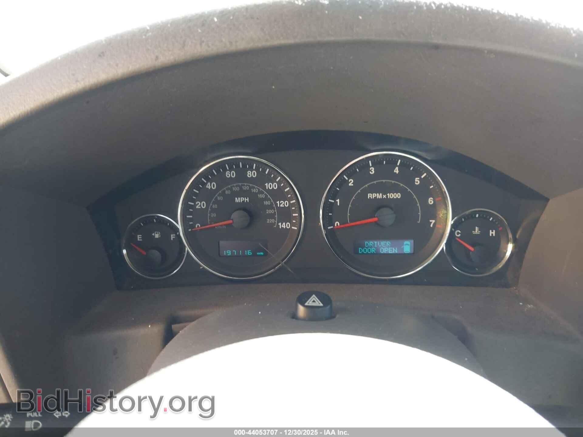2007 JEEP COMMANDER - VIN: 1J8HH48K37C511678 - Фото 7