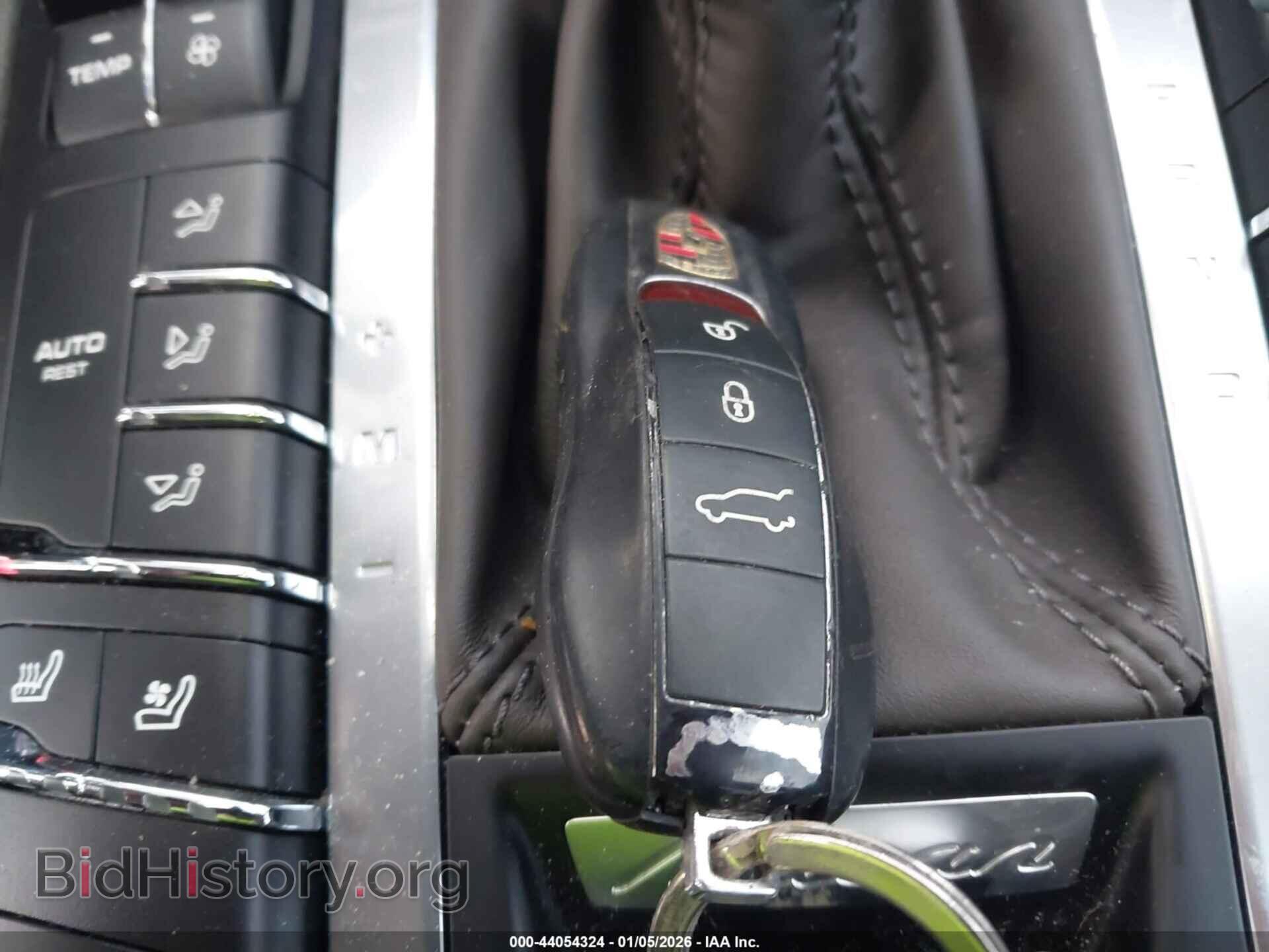 2017 PORSCHE MACAN - VIN: WP1AB2A59HLB19937 - Photo 11