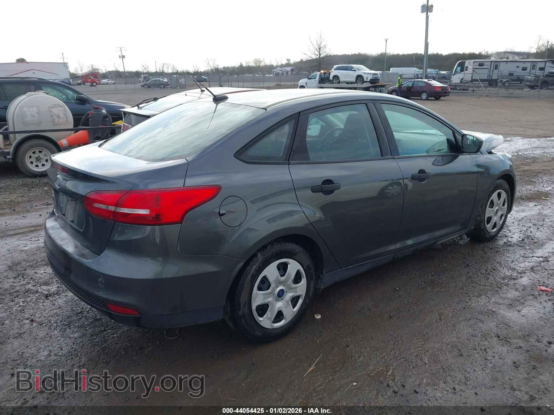 2017 FORD FOCUS - VIN: 1FADP3E2XHL270040 - Photo 4
